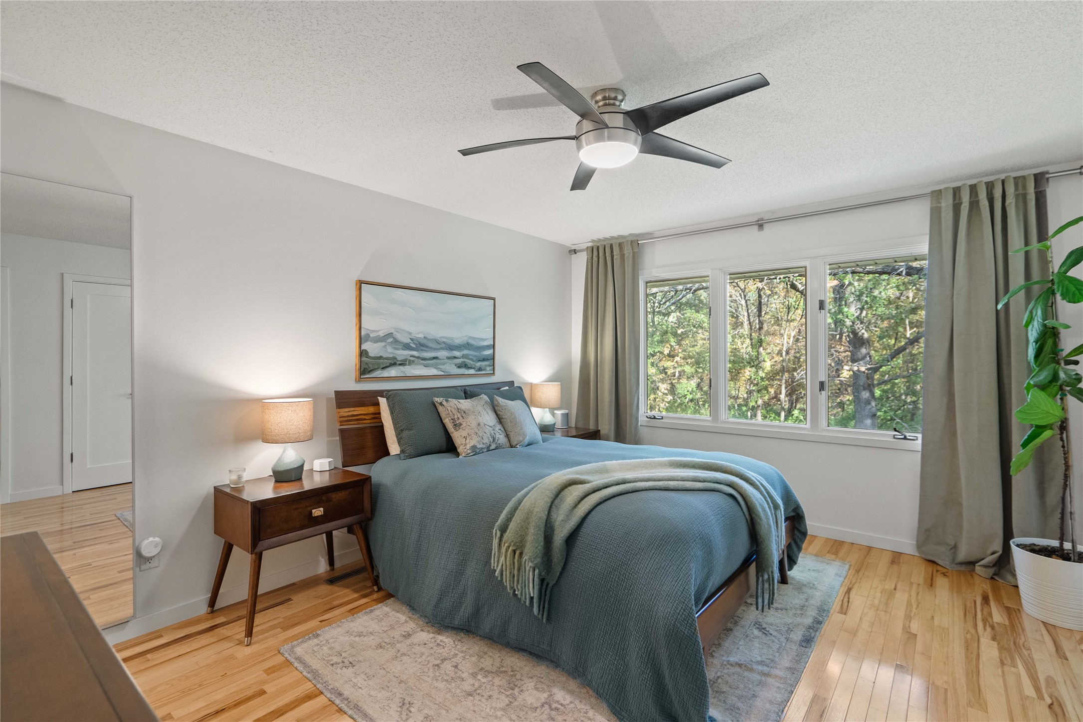 8187 NW Beaver Drive