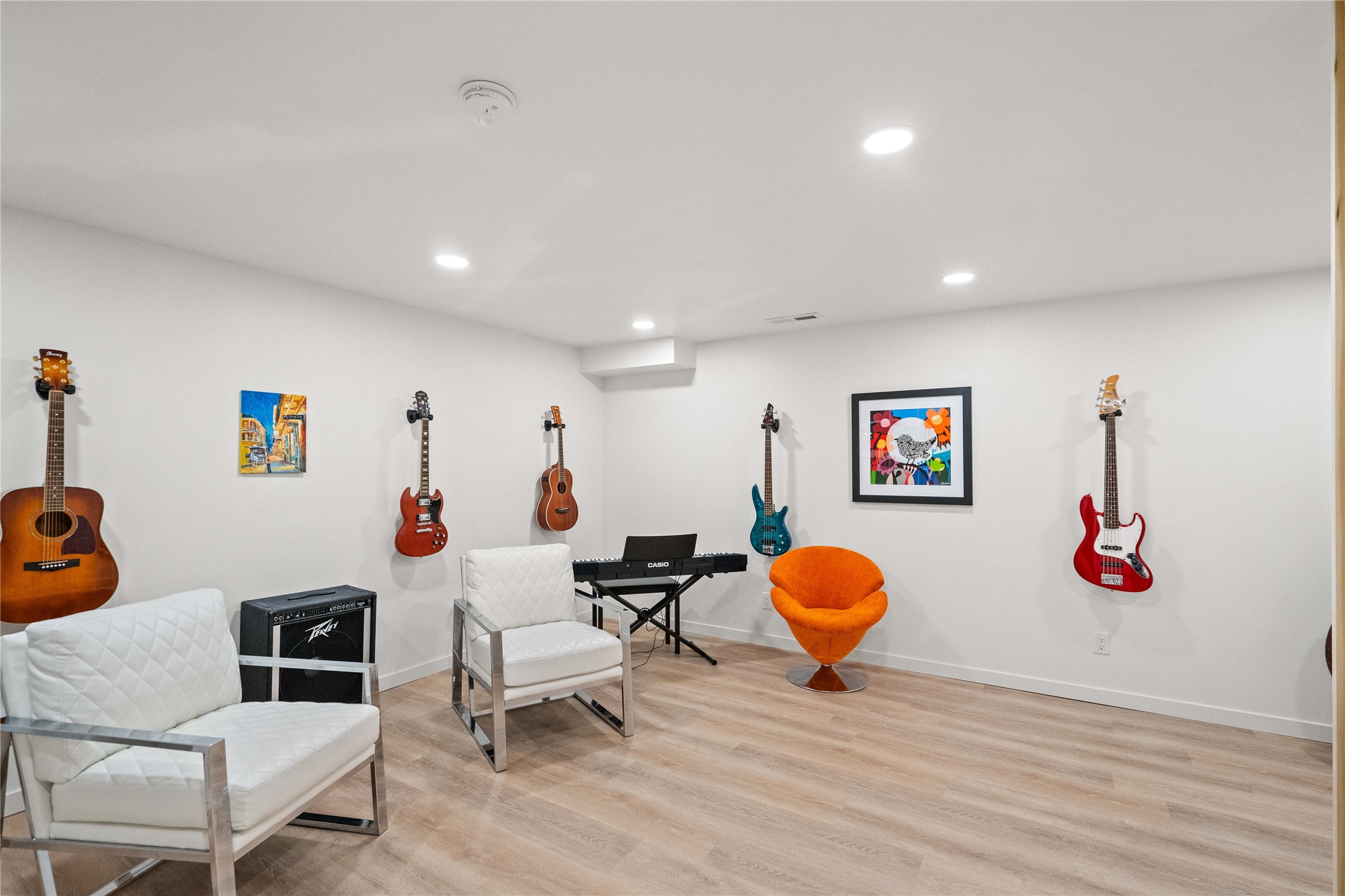 8187 NW Beaver Drive