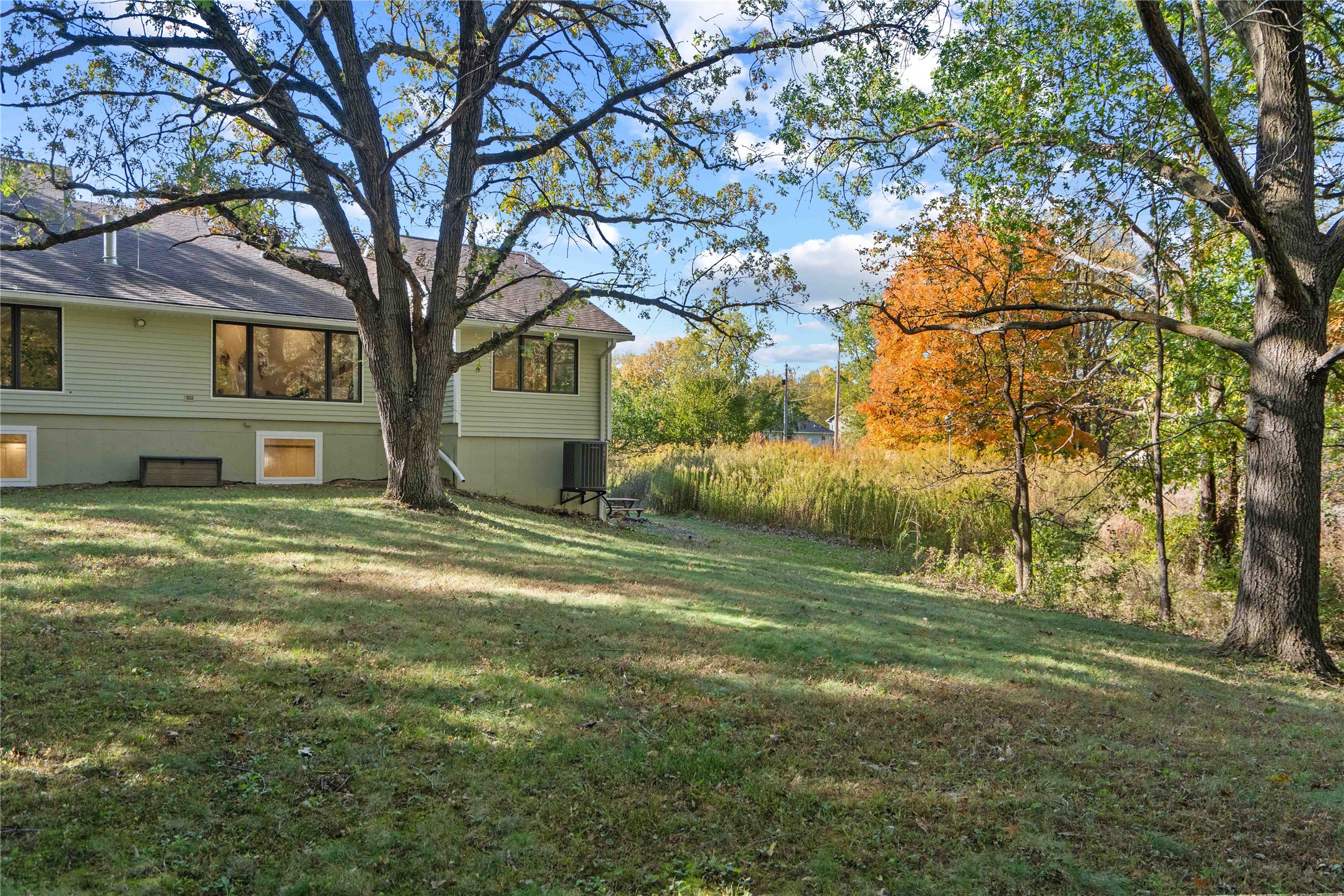 8187 NW Beaver Drive