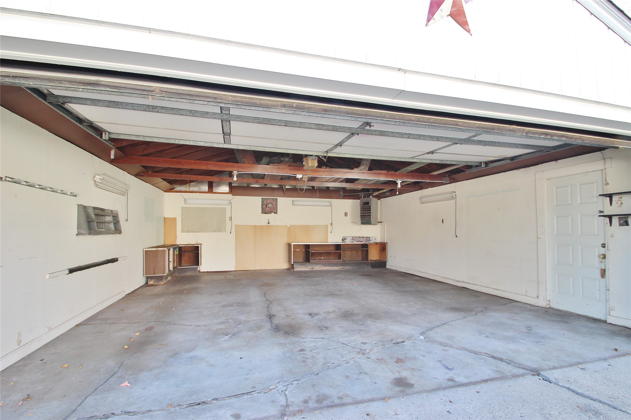 2483 E Douglas Avenue