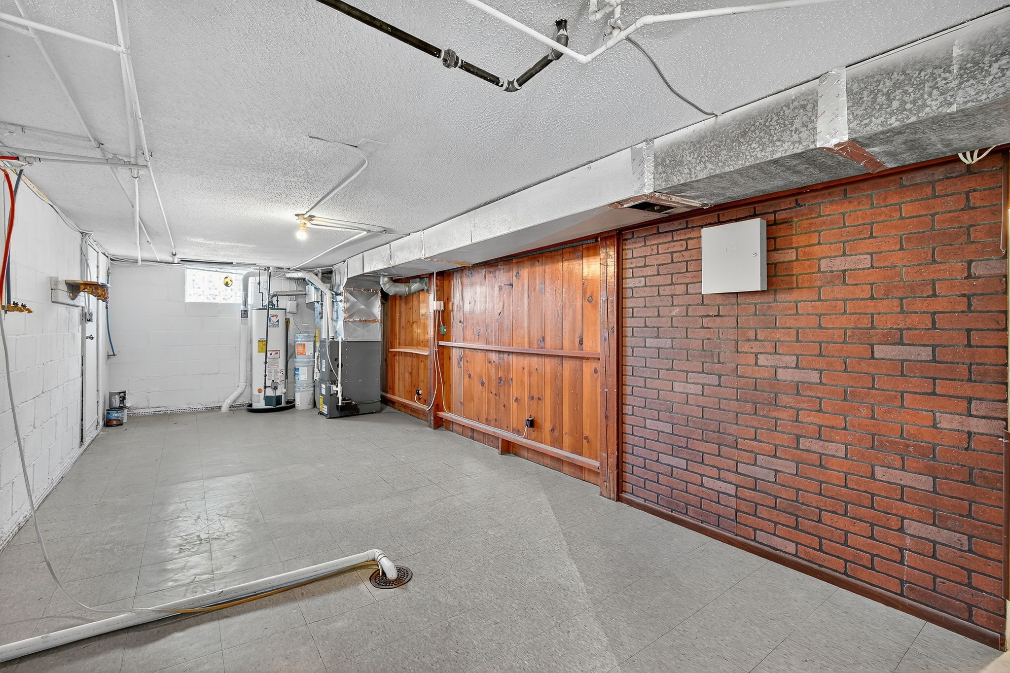 3265 E Washington Avenue