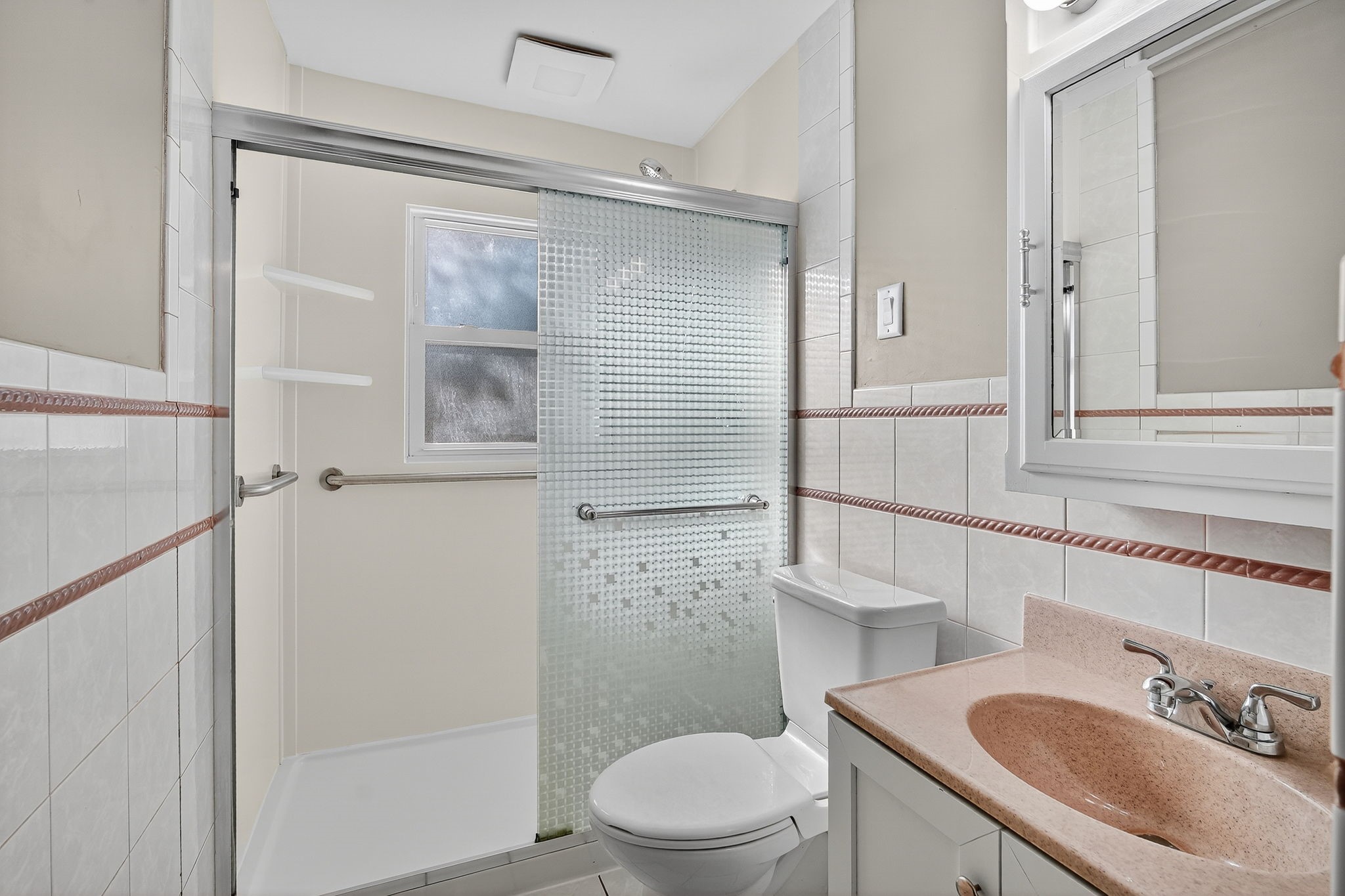 3265 E Washington Avenue