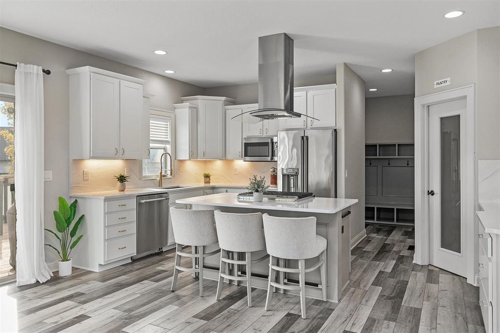 5119 NE Jan Rose Parkway