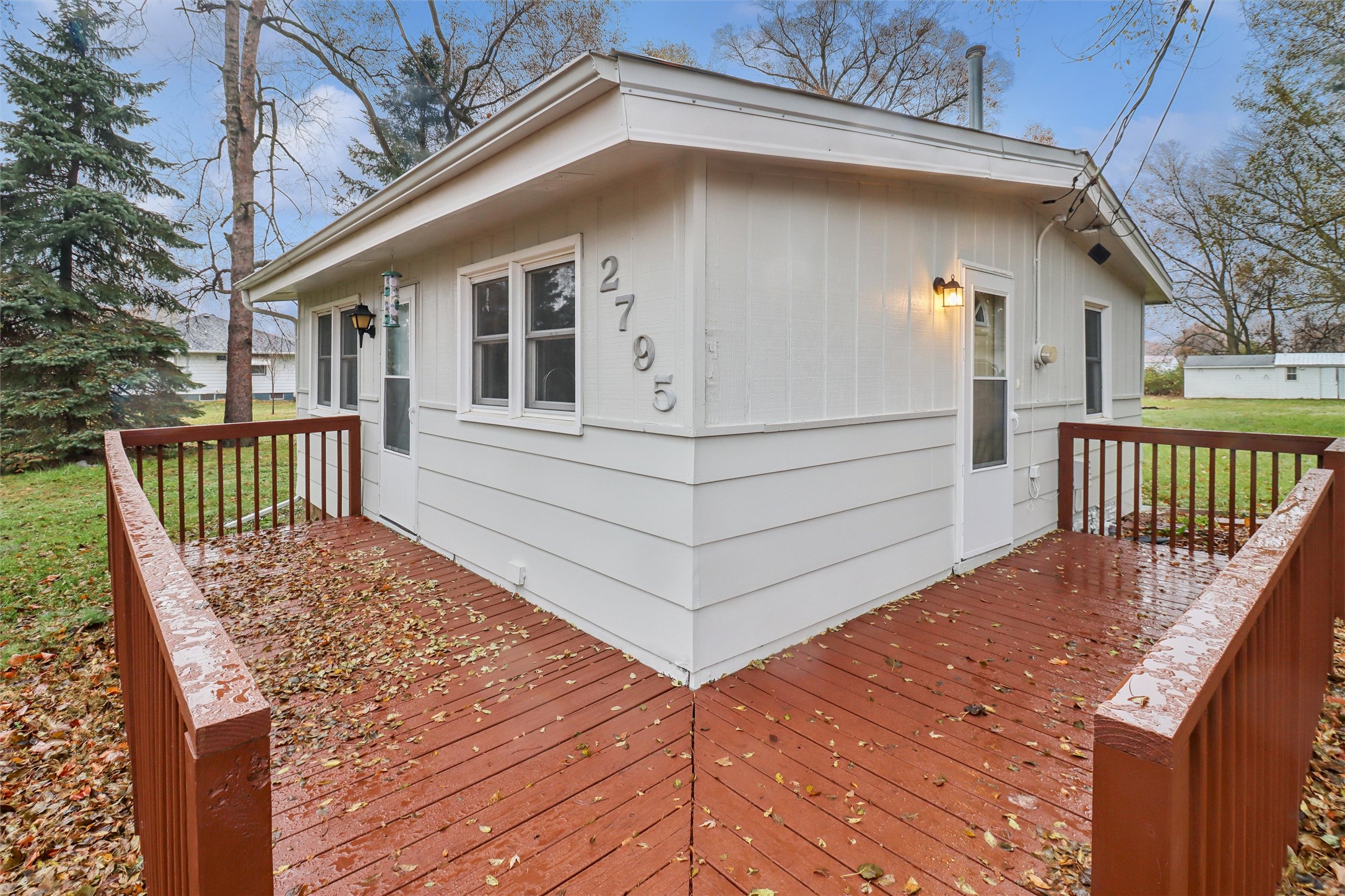 2795 NE 53rd Court