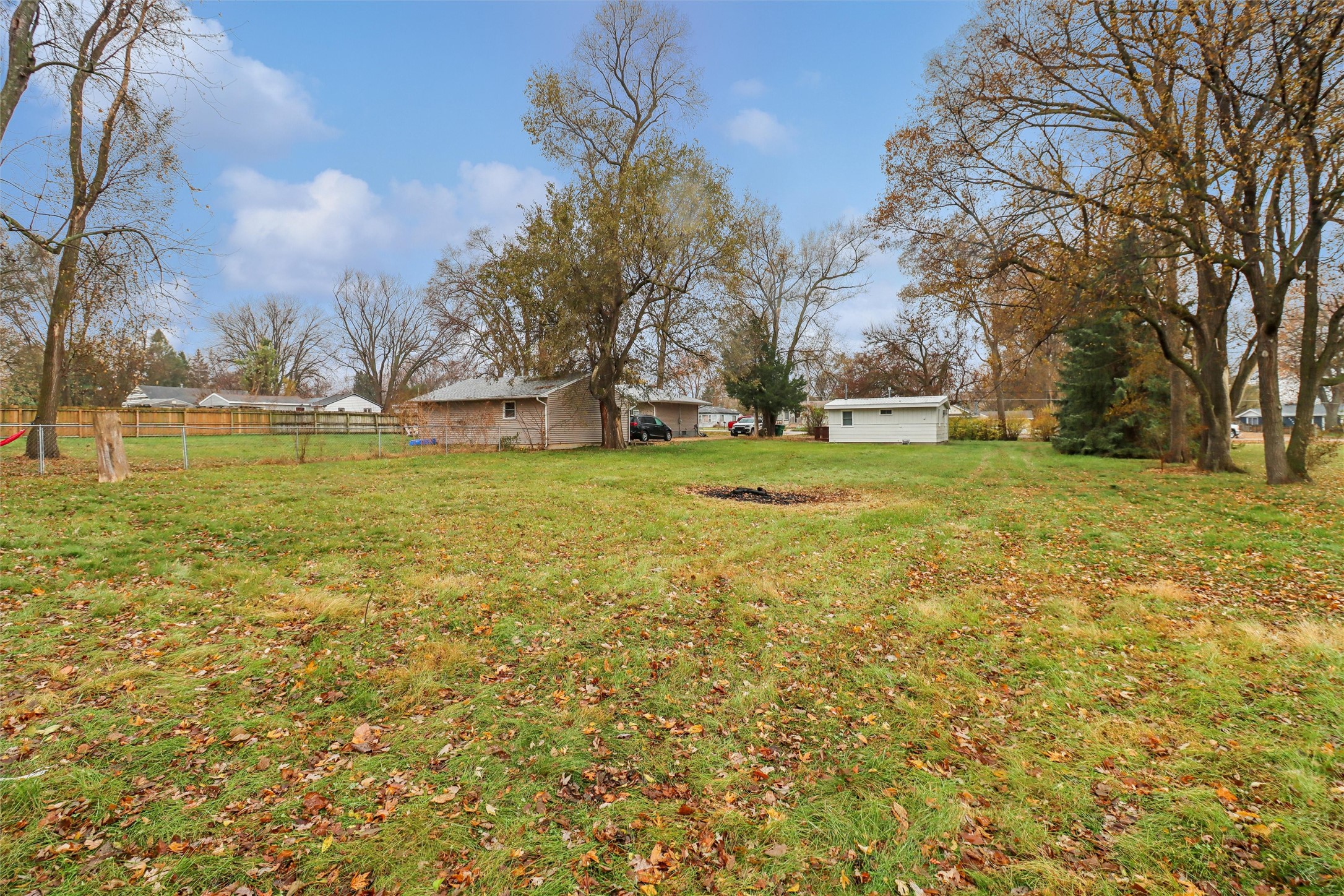 2795 NE 53rd Court
