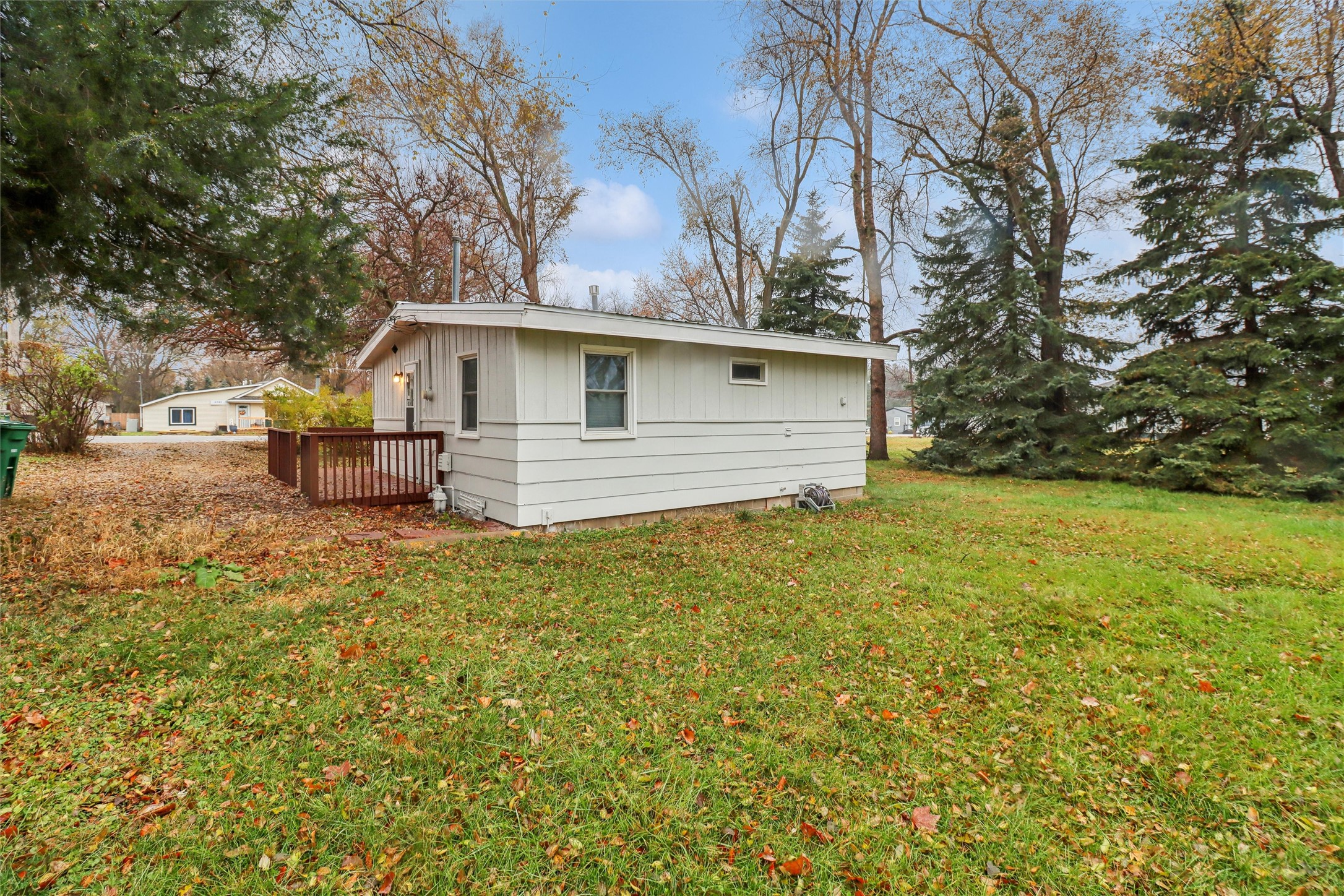 2795 NE 53rd Court