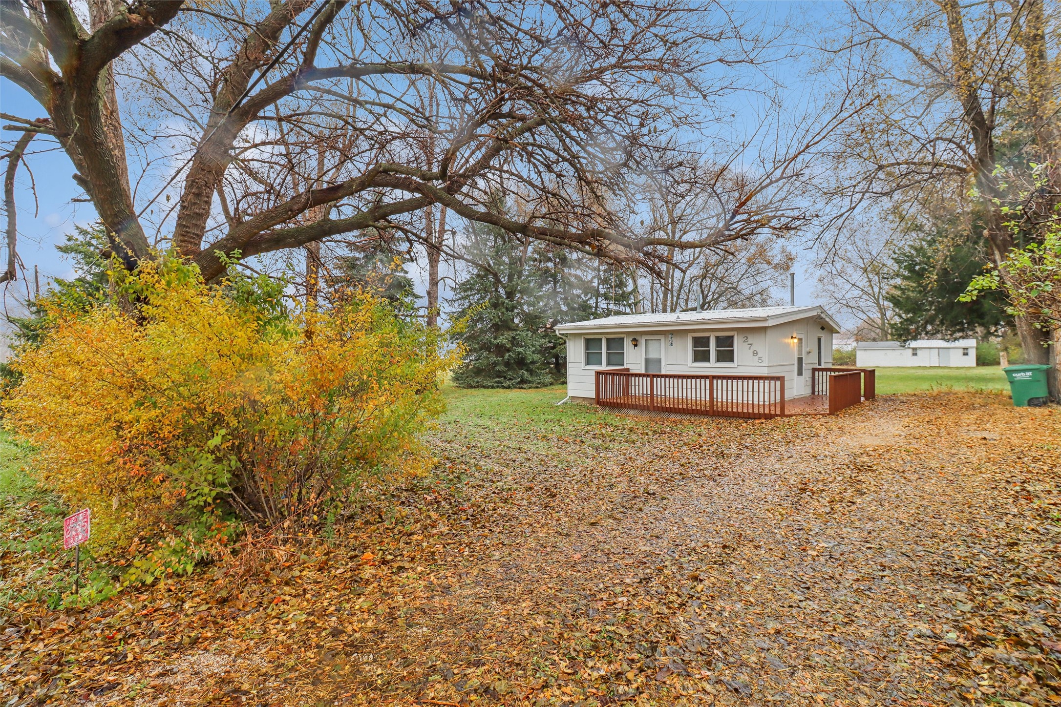 2795 NE 53rd Court