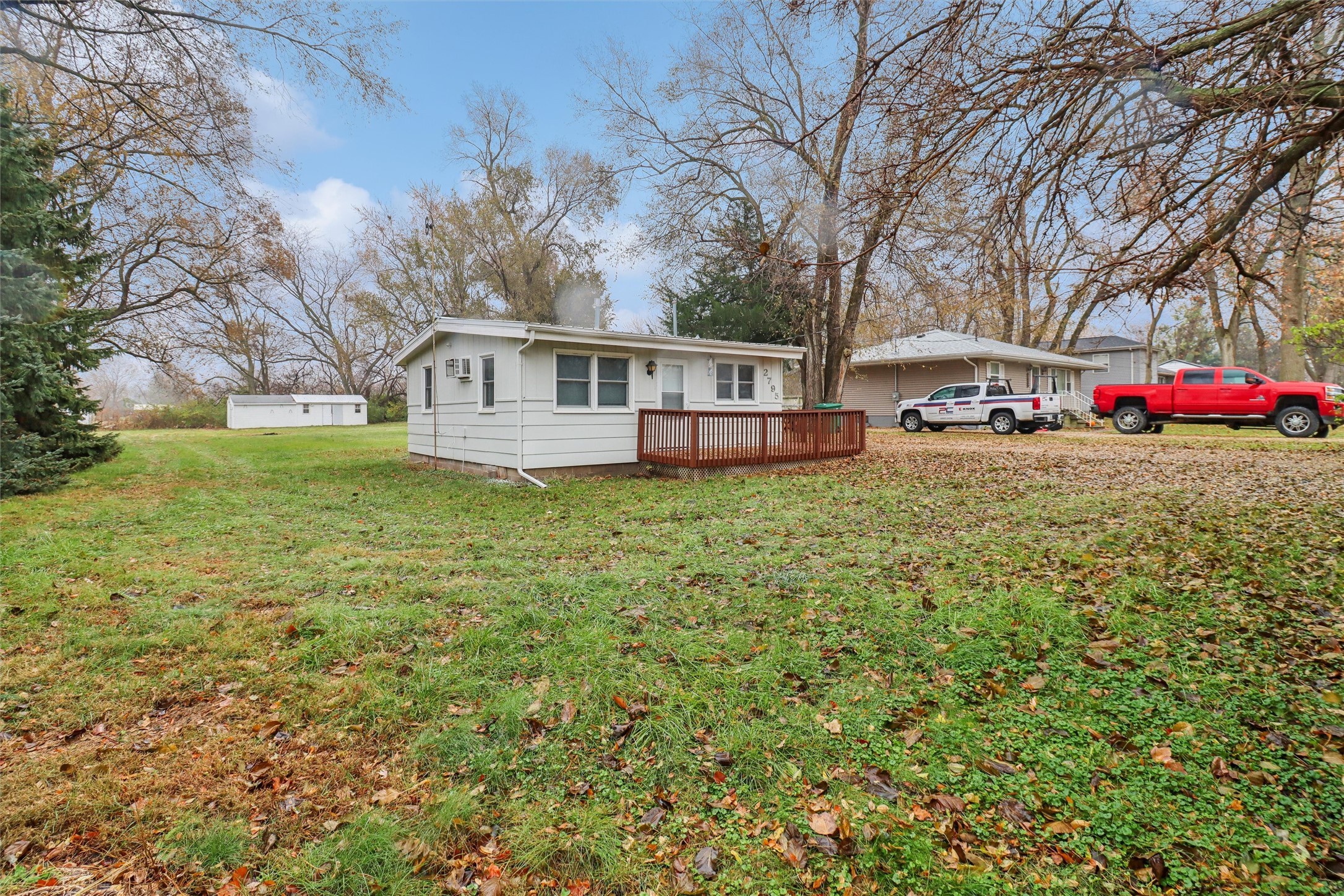 2795 NE 53rd Court