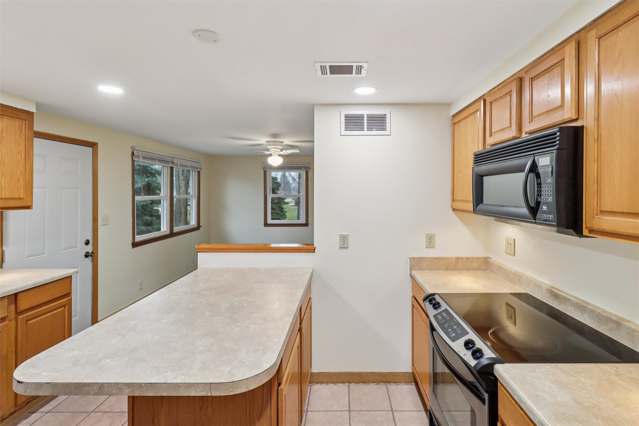 2795 NE 53rd Court