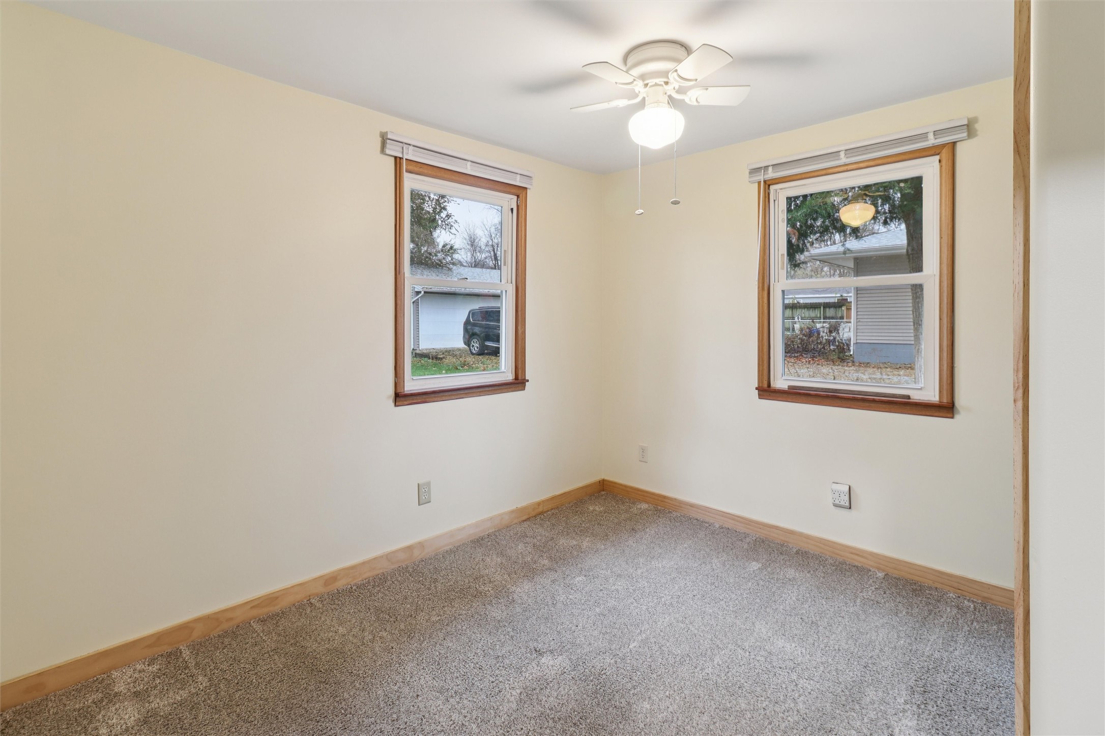 2795 NE 53rd Court