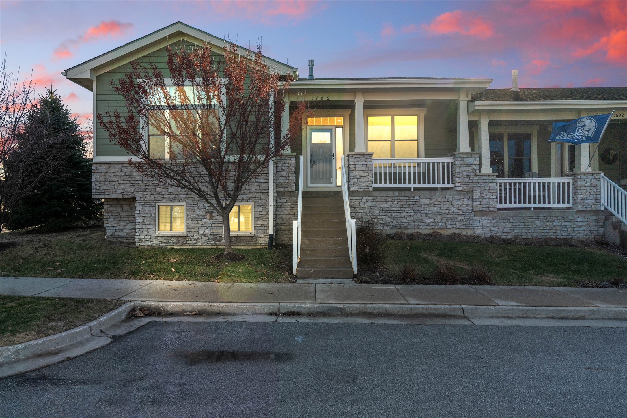 5686 Stagecoach Drive