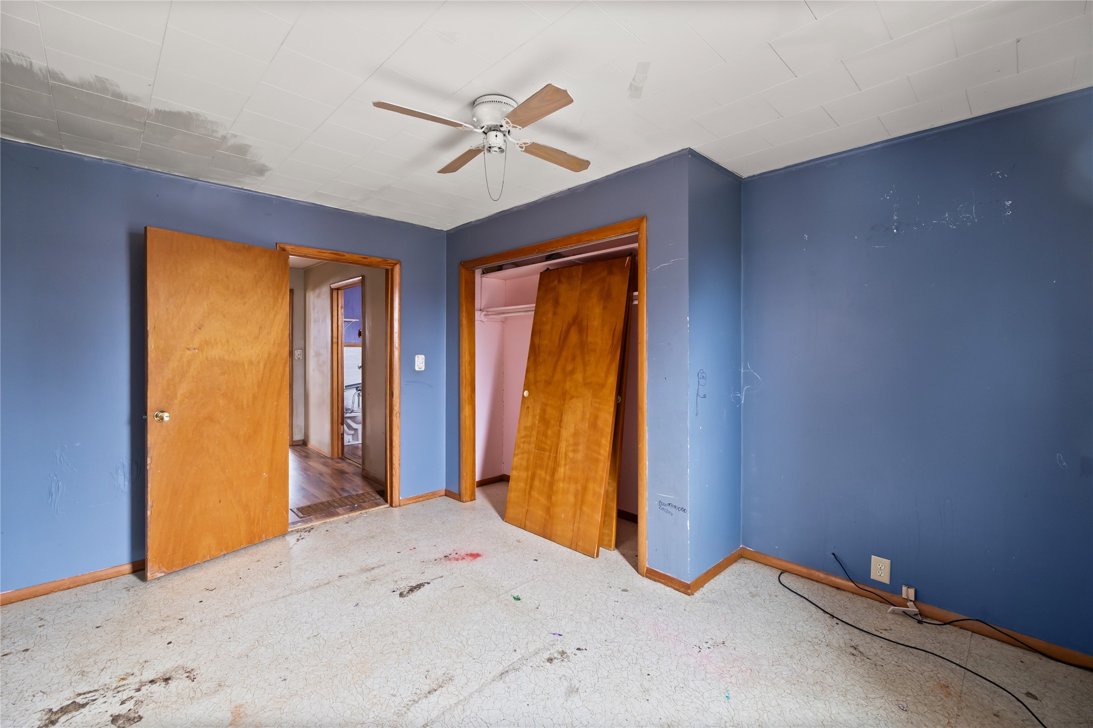 214 N Locust Street