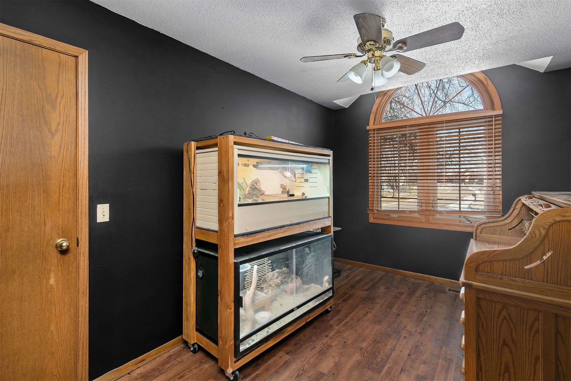 1114 NW Parkridge Drive