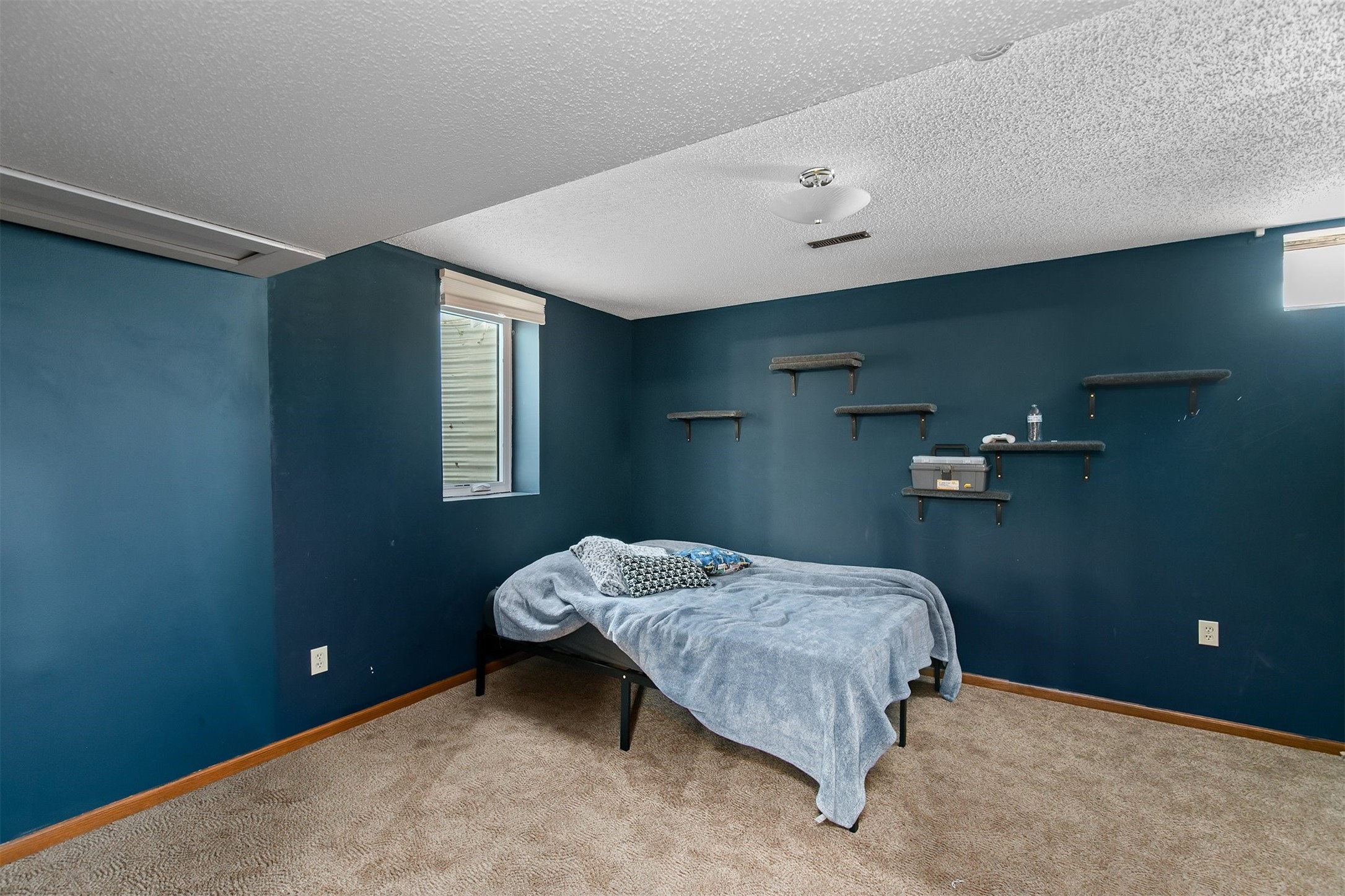 1114 NW Parkridge Drive