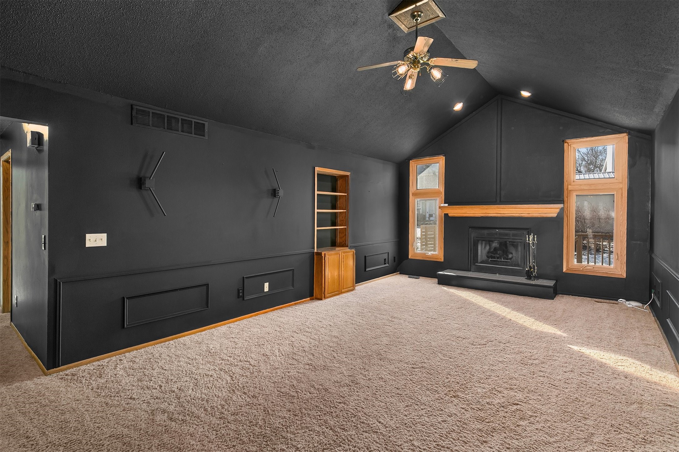 1114 NW Parkridge Drive