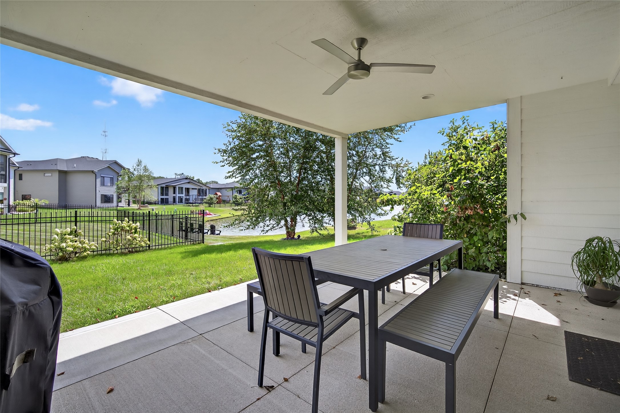 1106 S 100th Street