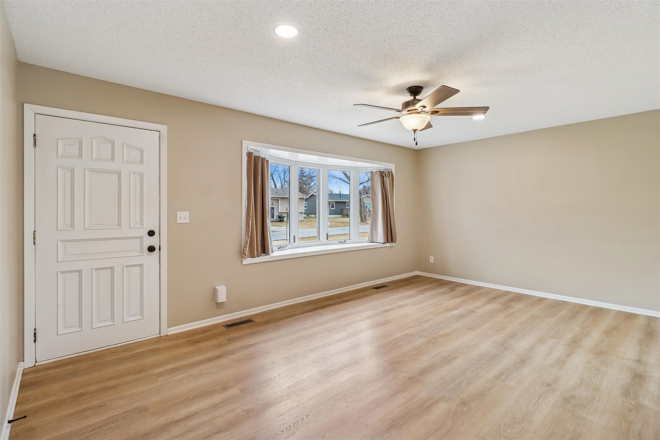 210 Market Avenue SW