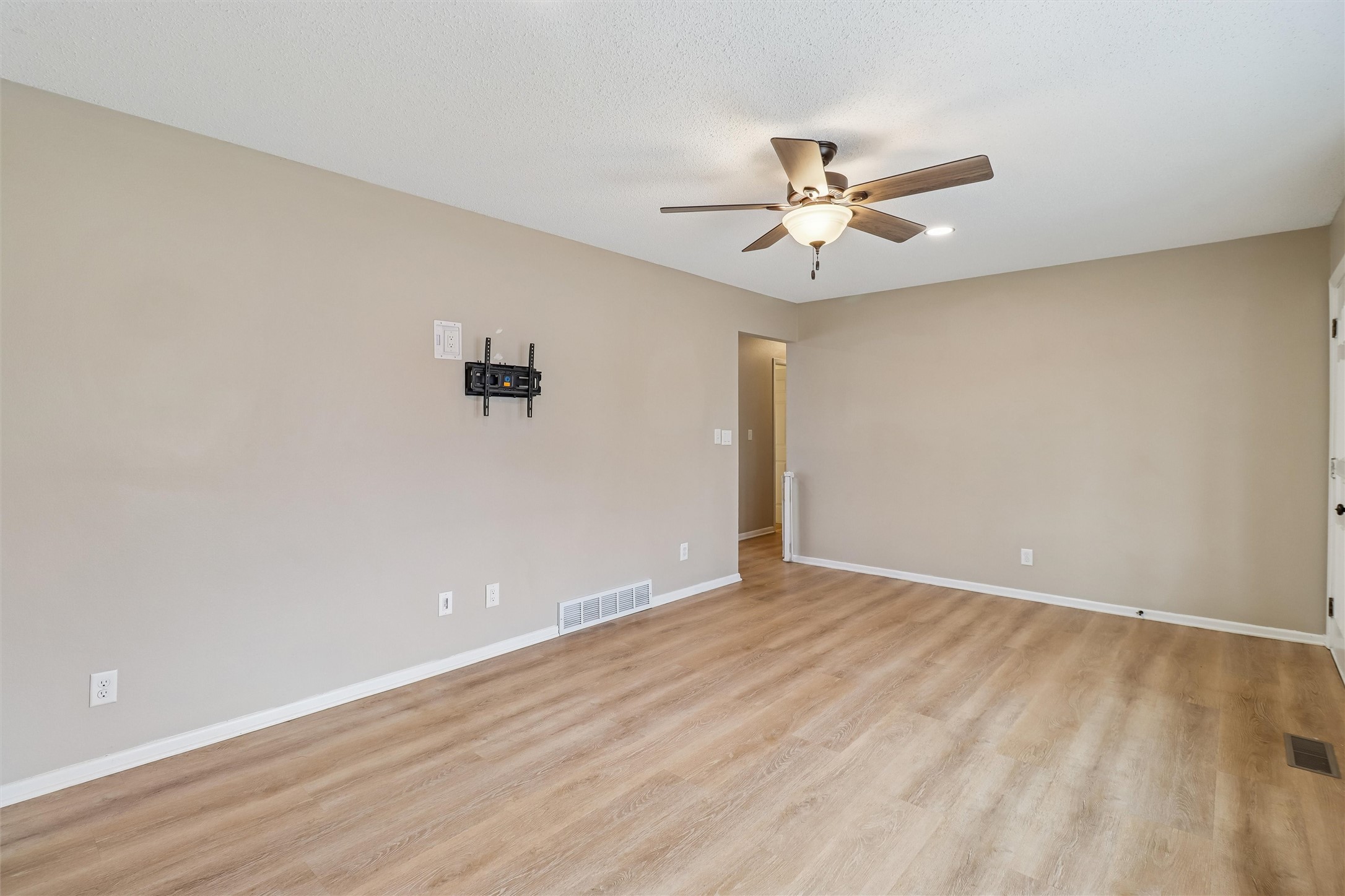 210 Market Avenue SW