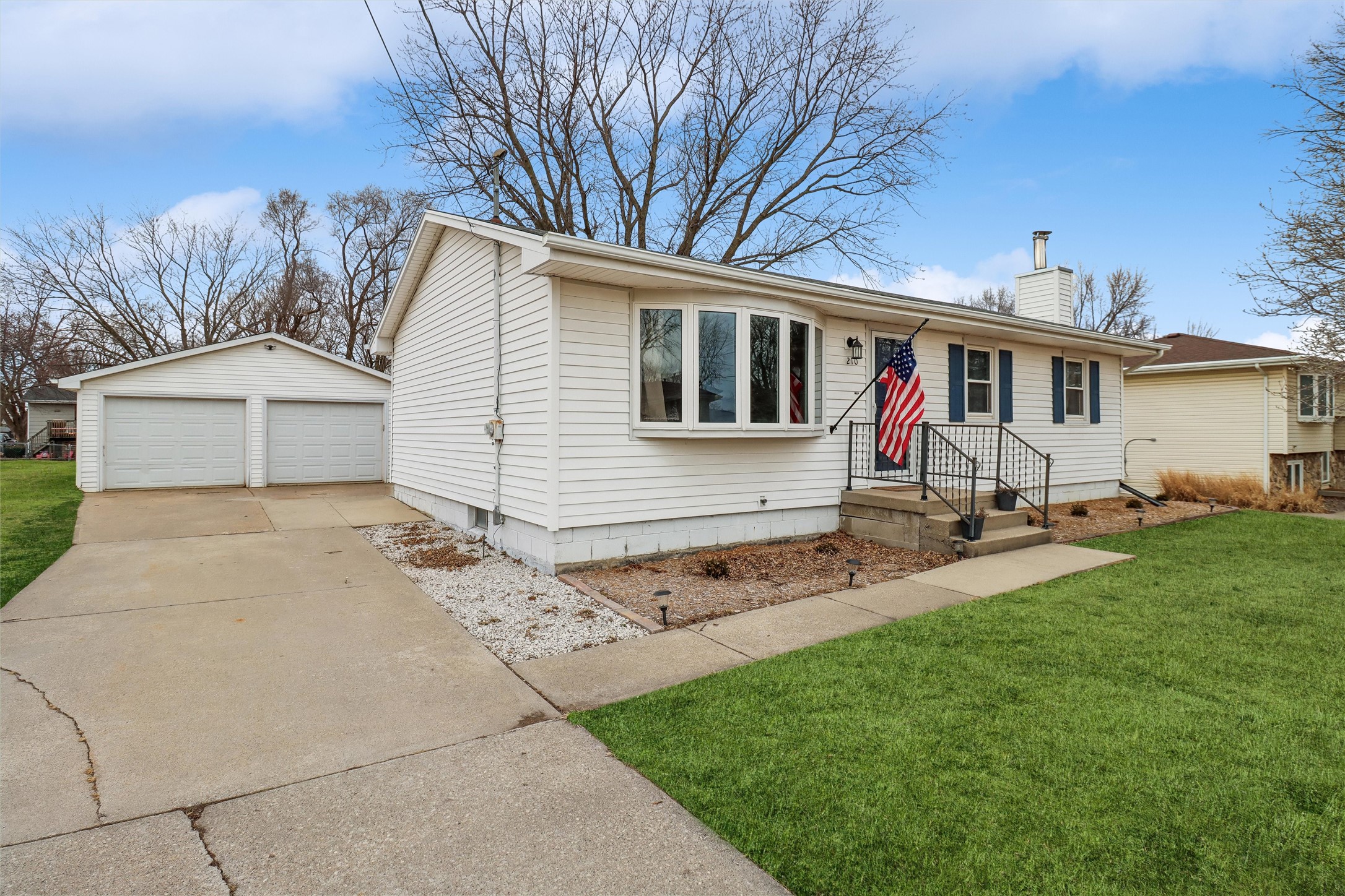 210 Market Avenue SW