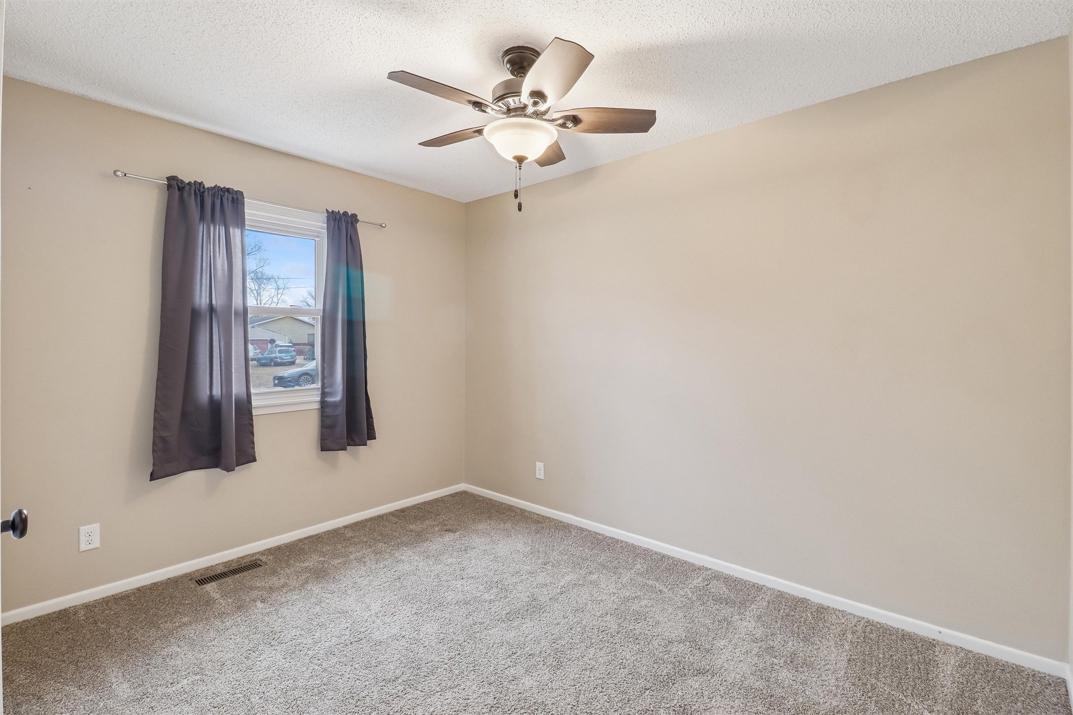 210 Market Avenue SW