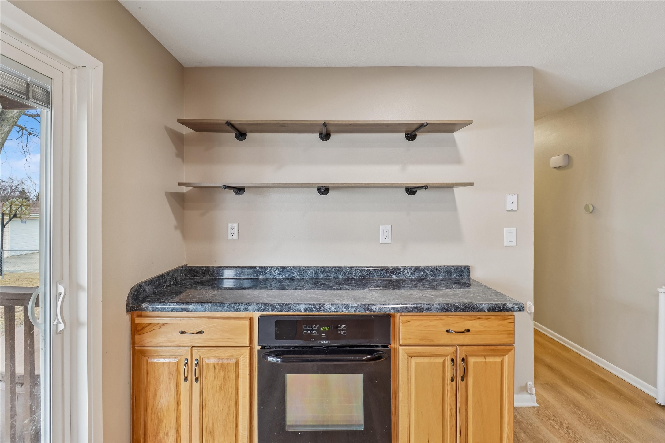 210 Market Avenue SW