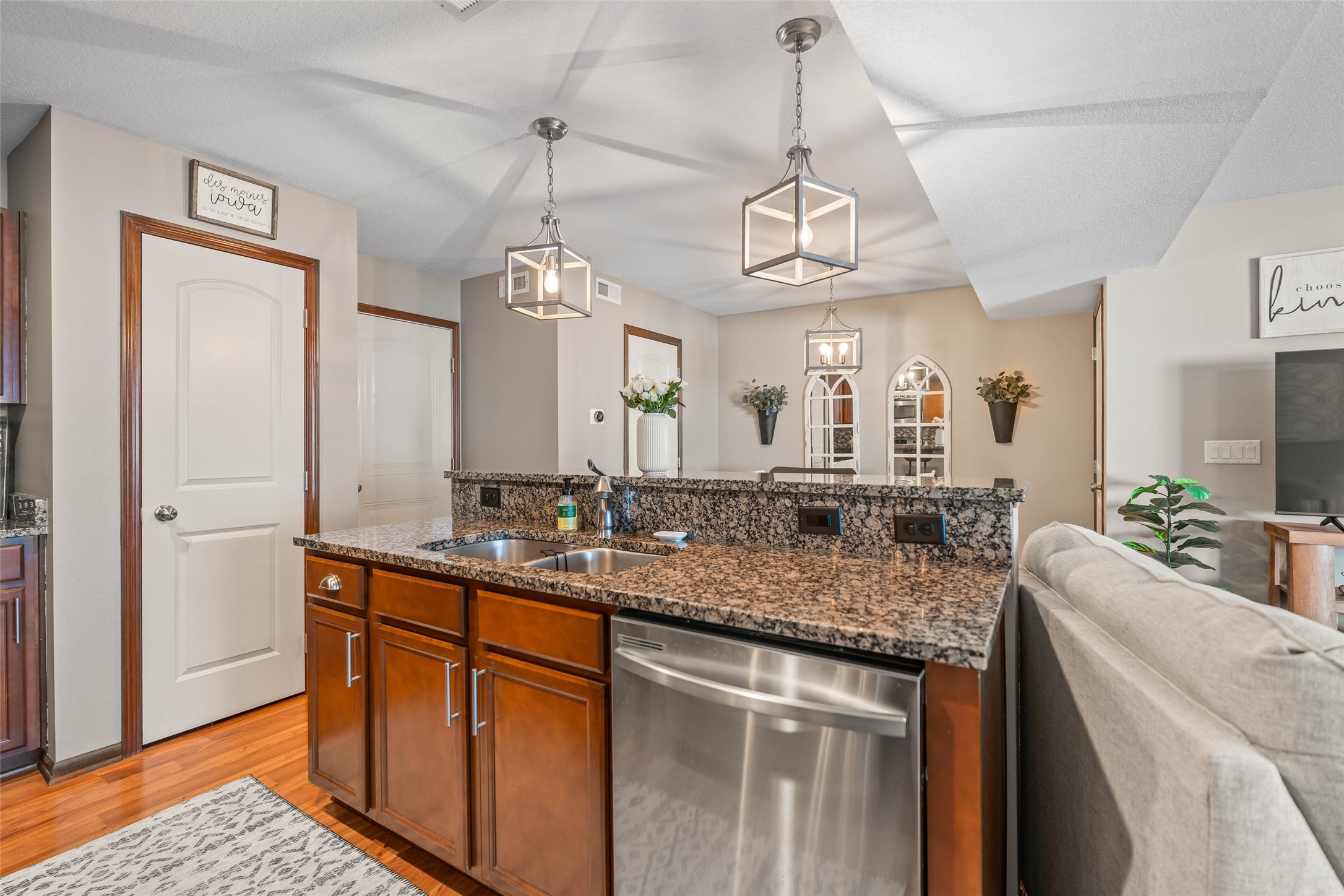 8601 Westown Parkway 24104