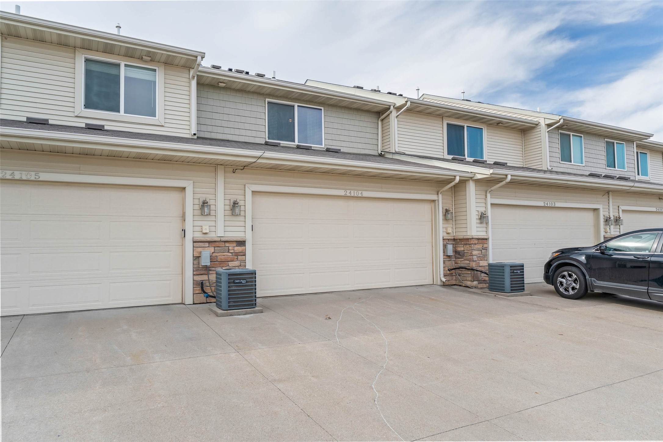 8601 Westown Parkway 24104