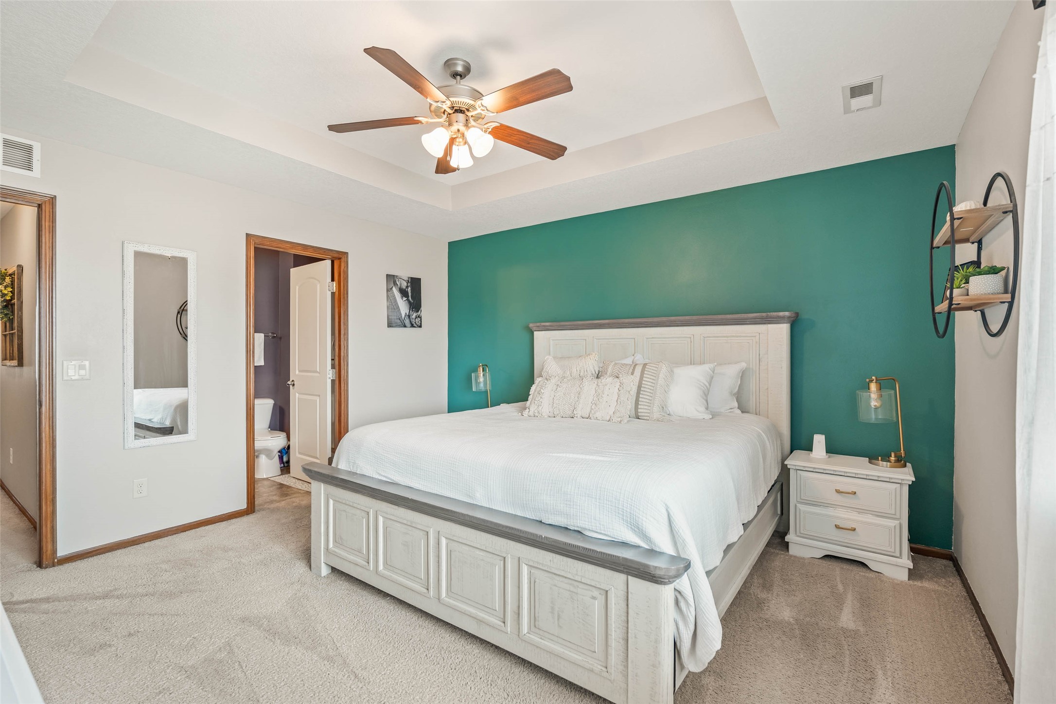 8601 Westown Parkway 24104