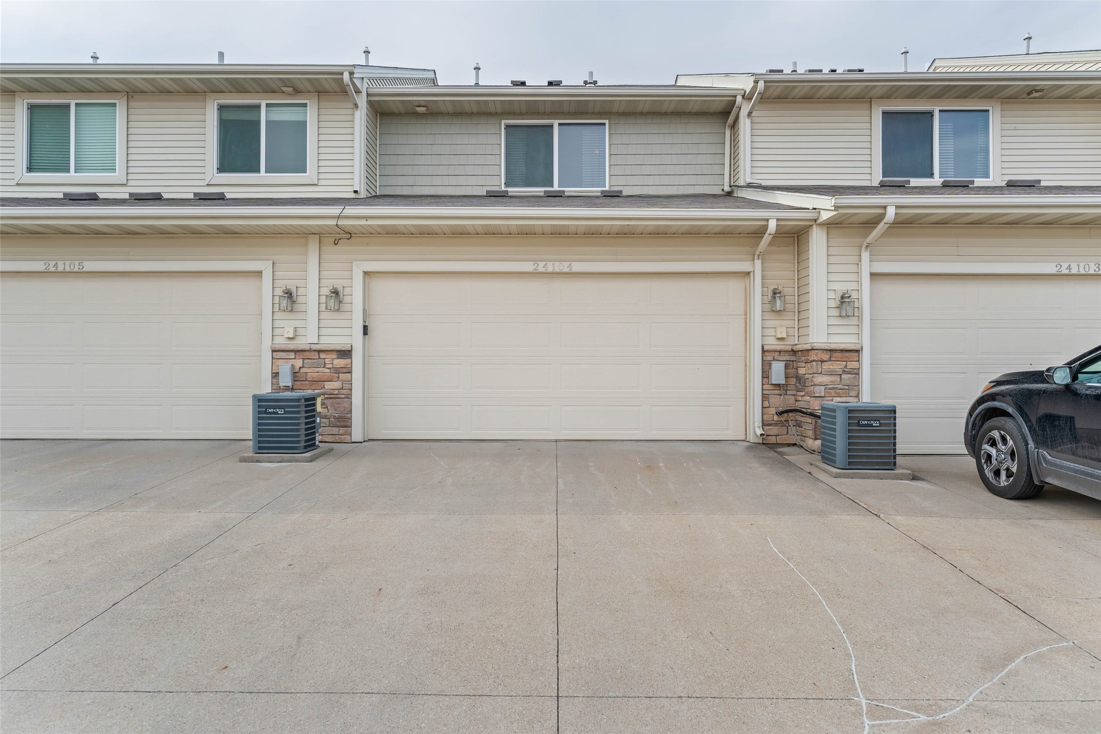 8601 Westown Parkway 24104
