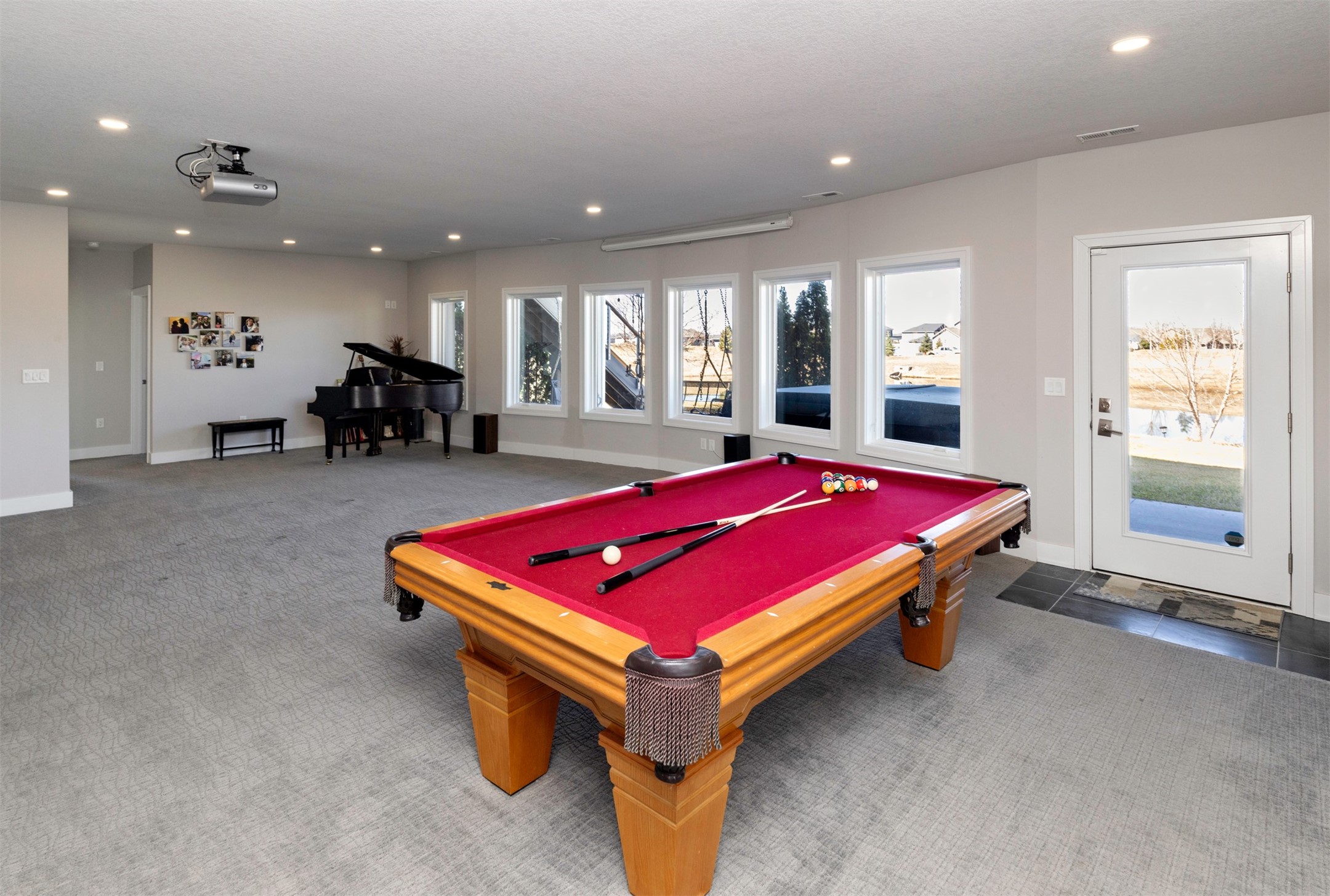 505 NE Dellwood Court