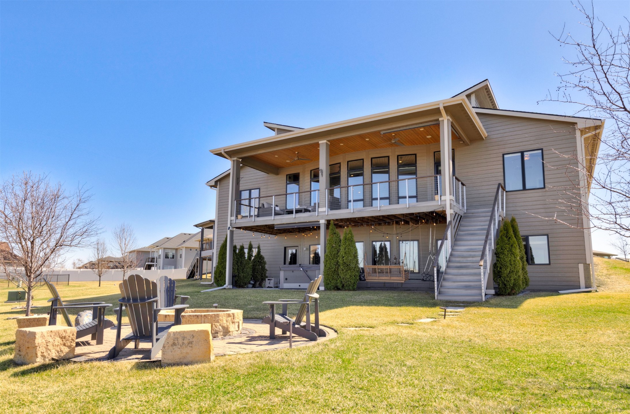505 NE Dellwood Court