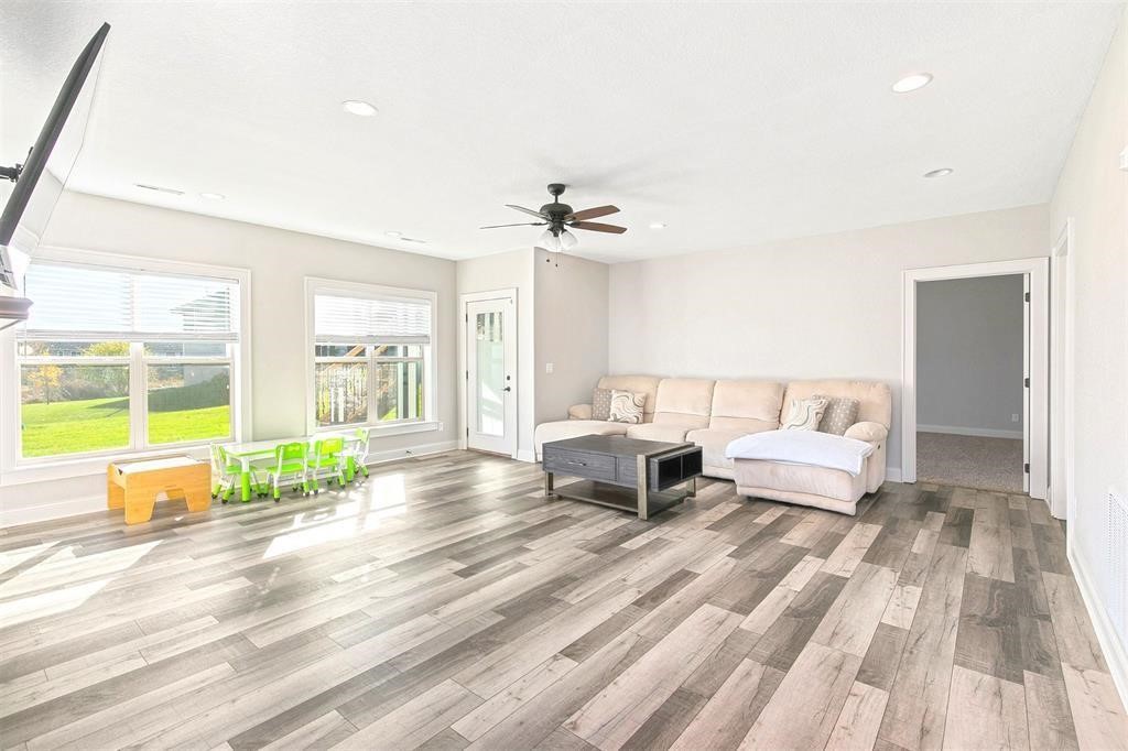 5119 NE Jan Rose Parkway