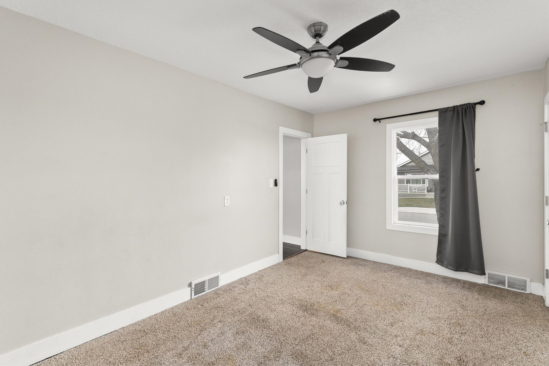 308 W 5th Street