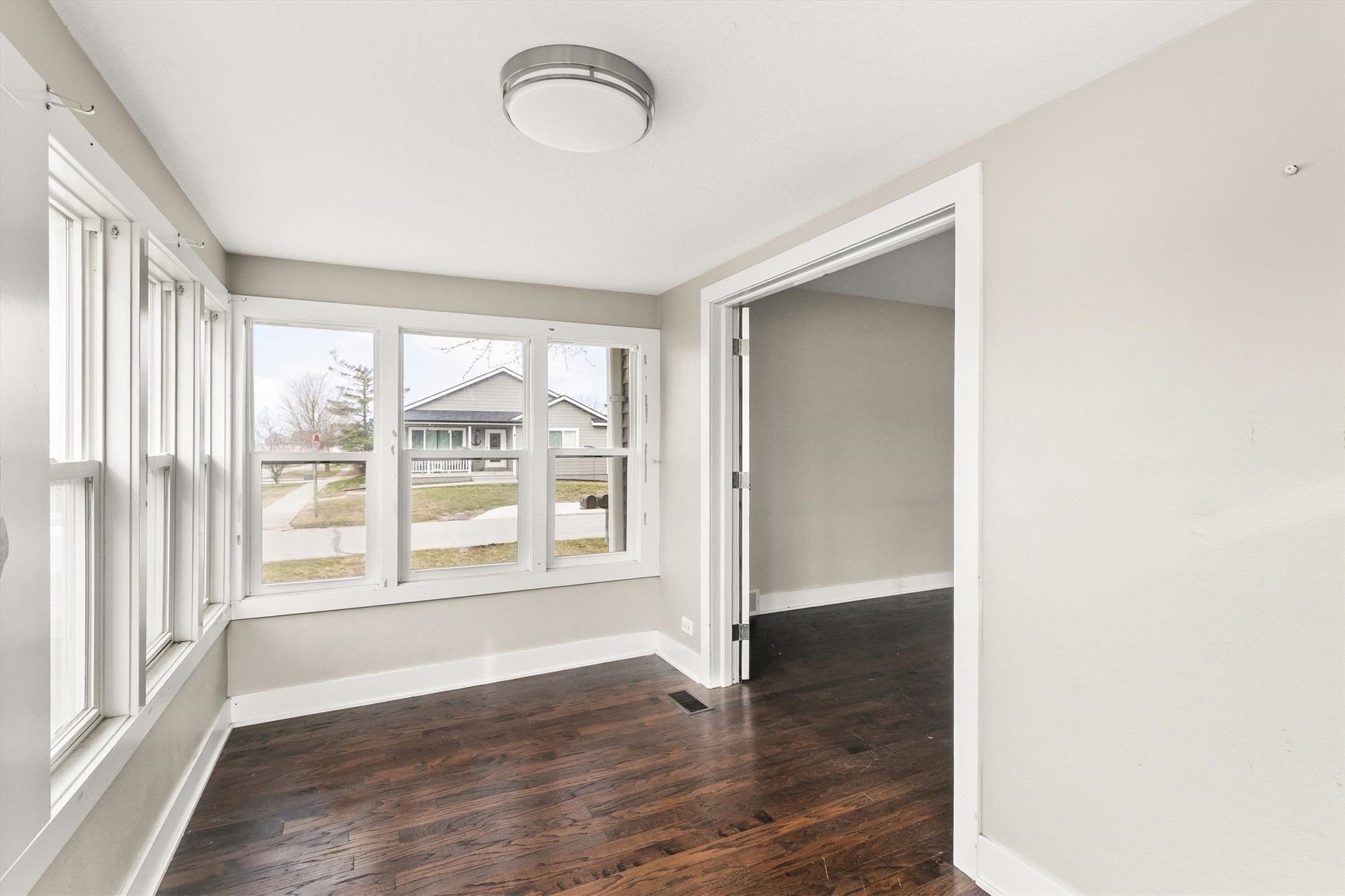 308 W 5th Street