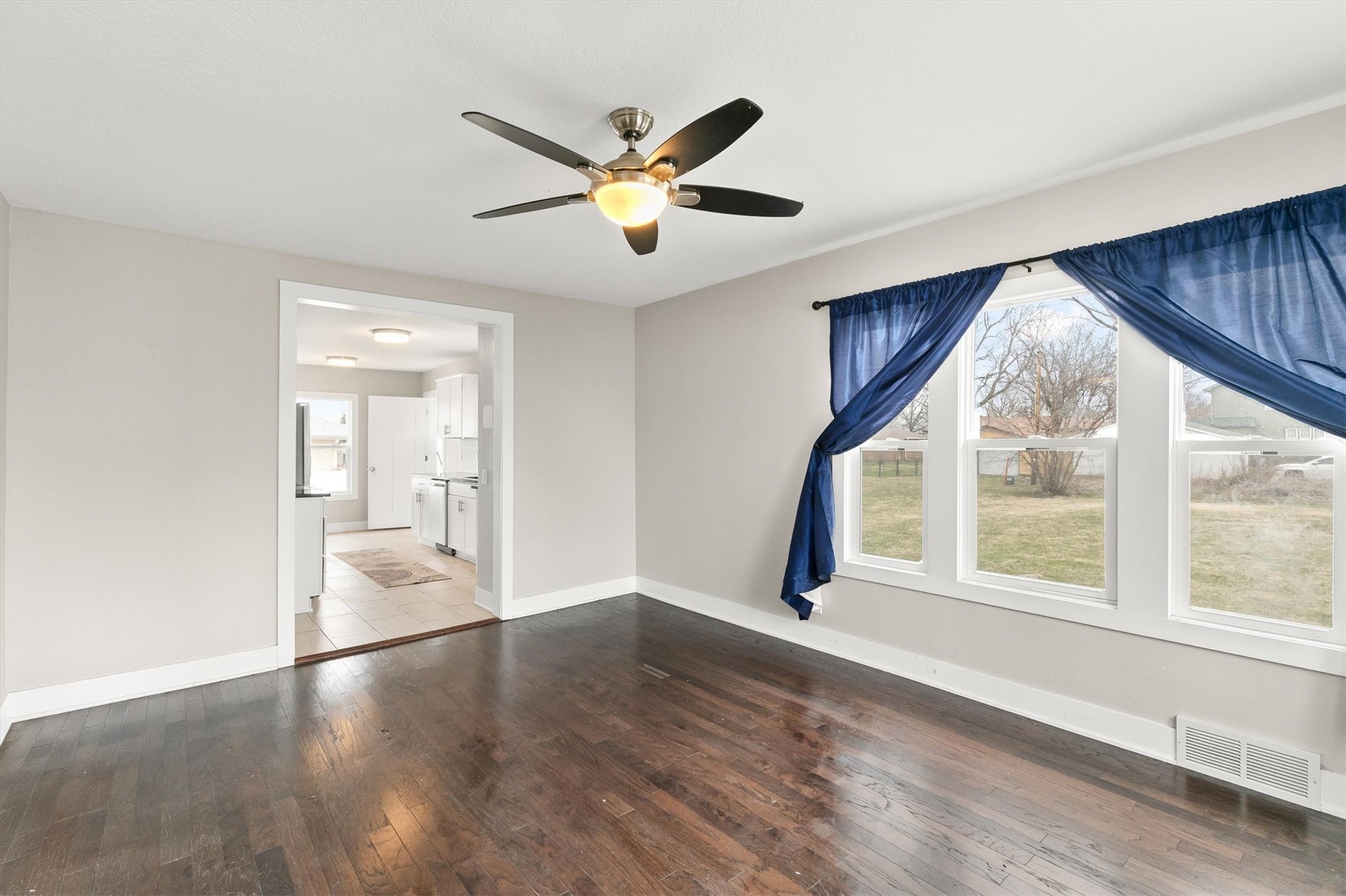 308 W 5th Street