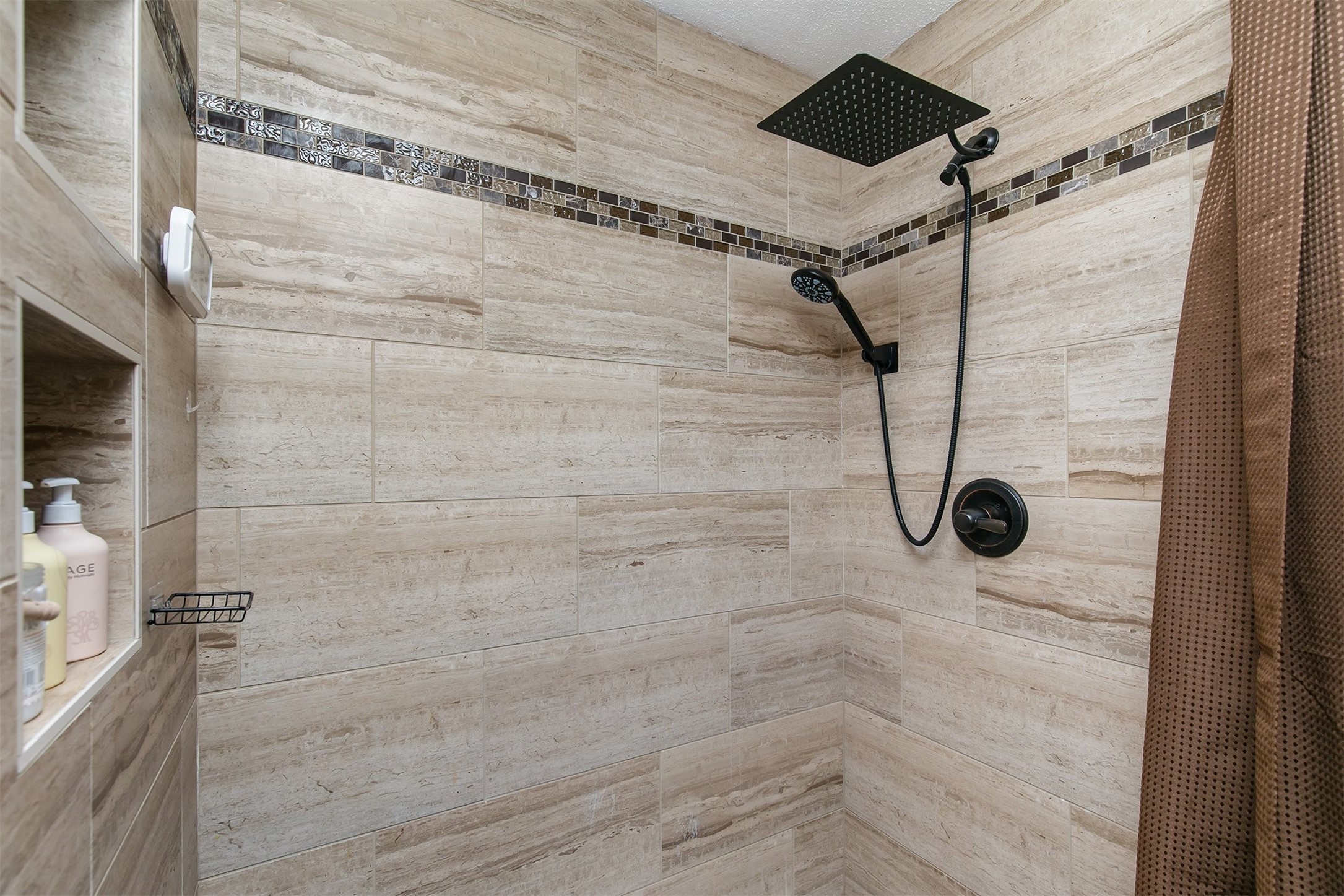 1114 NW Parkridge Drive