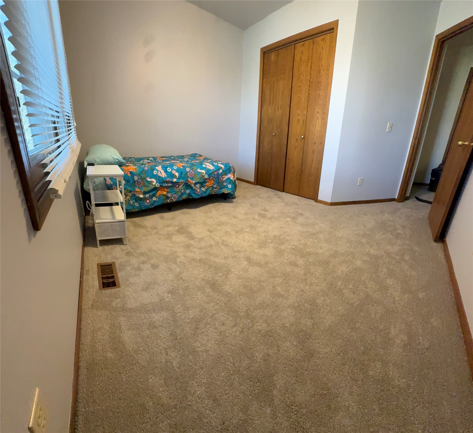 1114 NW Parkridge Drive