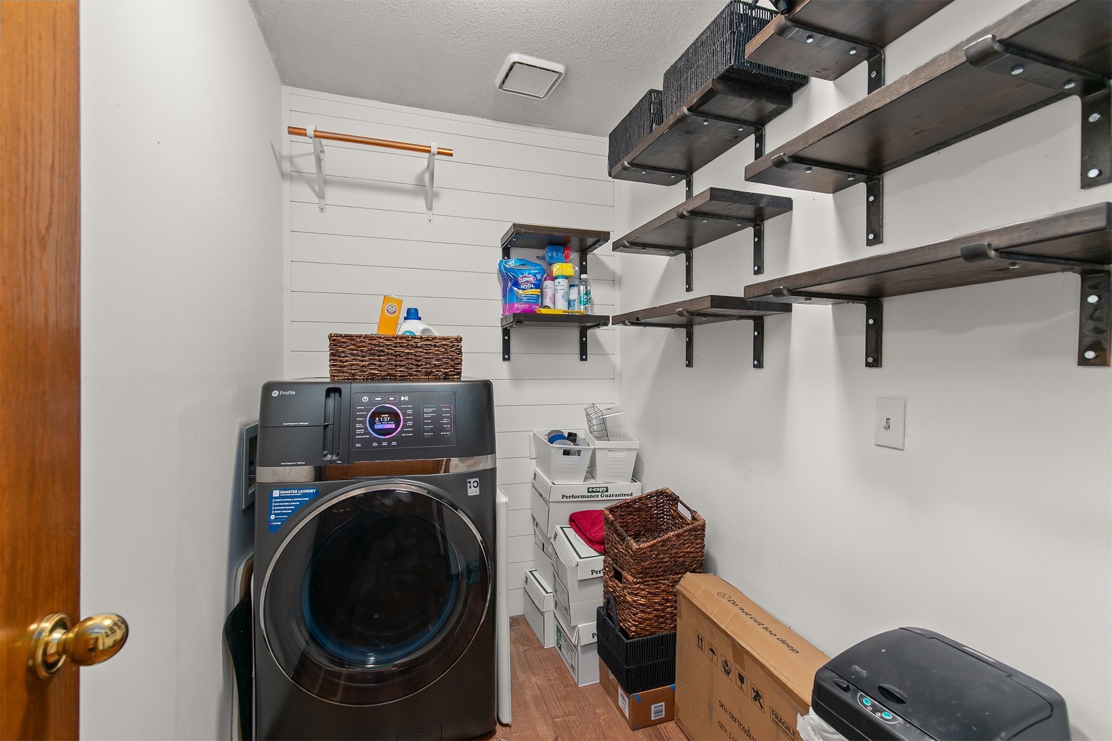 1114 NW Parkridge Drive