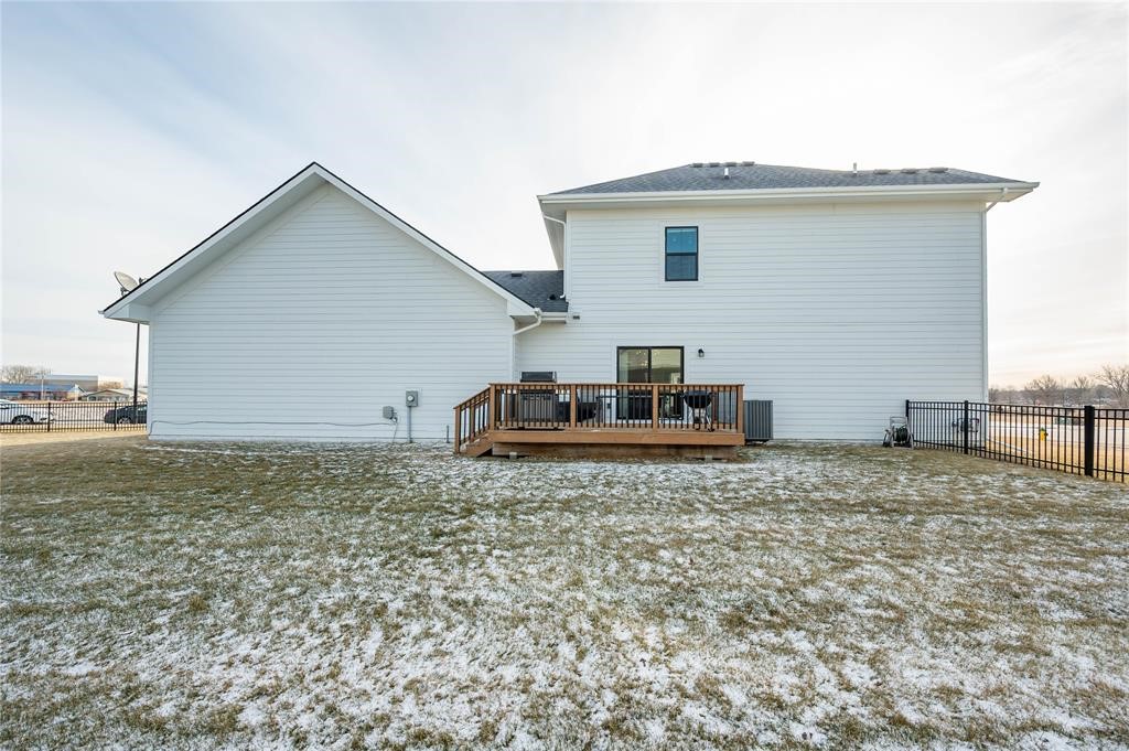 202 SW Prairie Trail Parkway