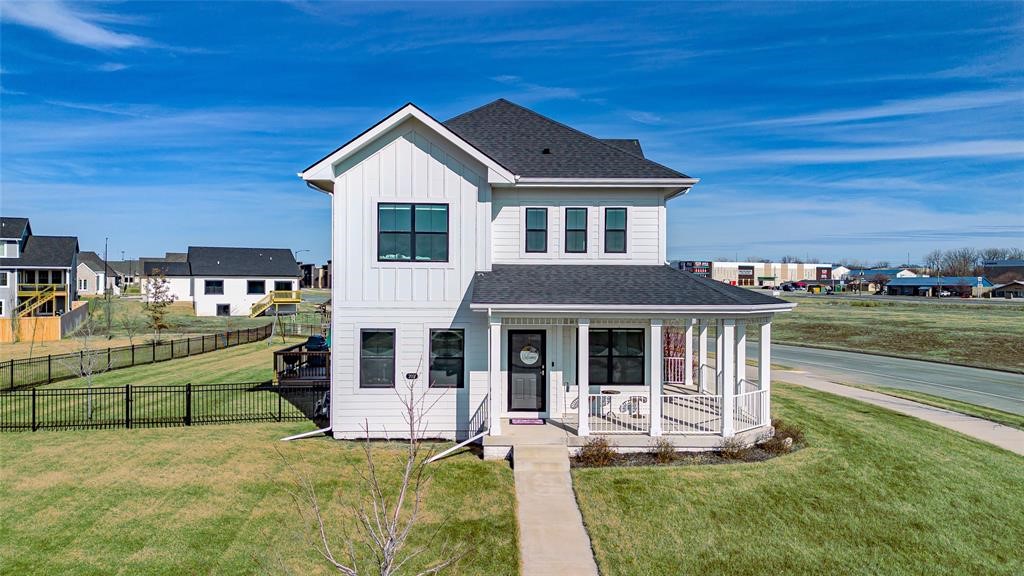 202 SW Prairie Trail Parkway