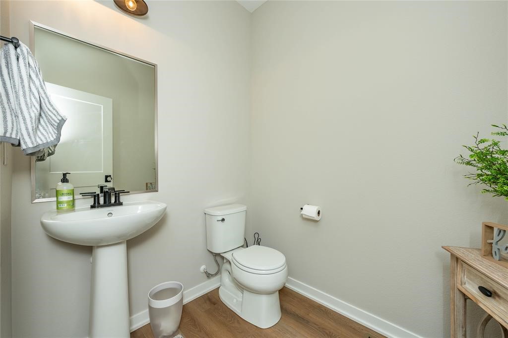 202 SW Prairie Trail Parkway