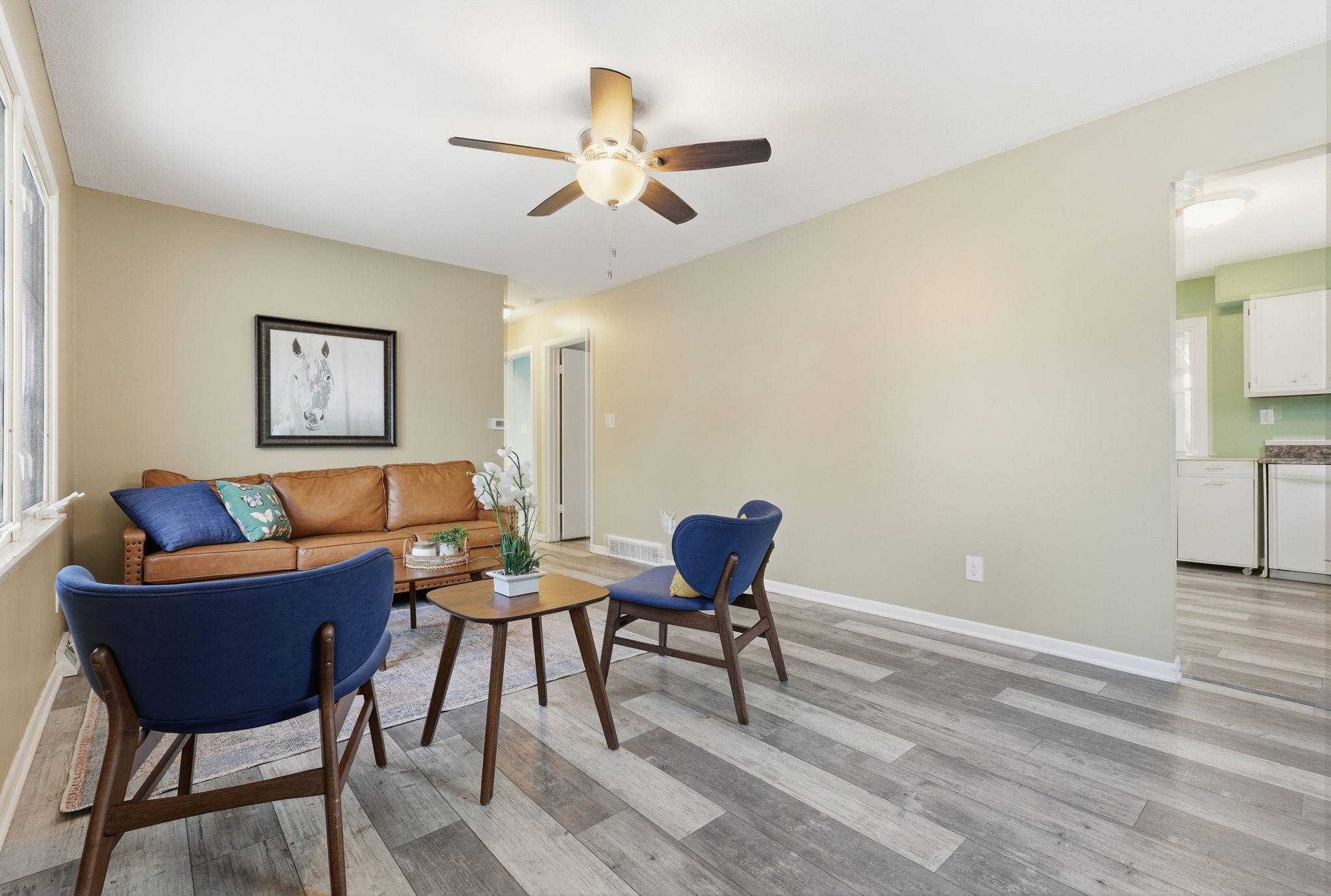 2404 E 37th Court