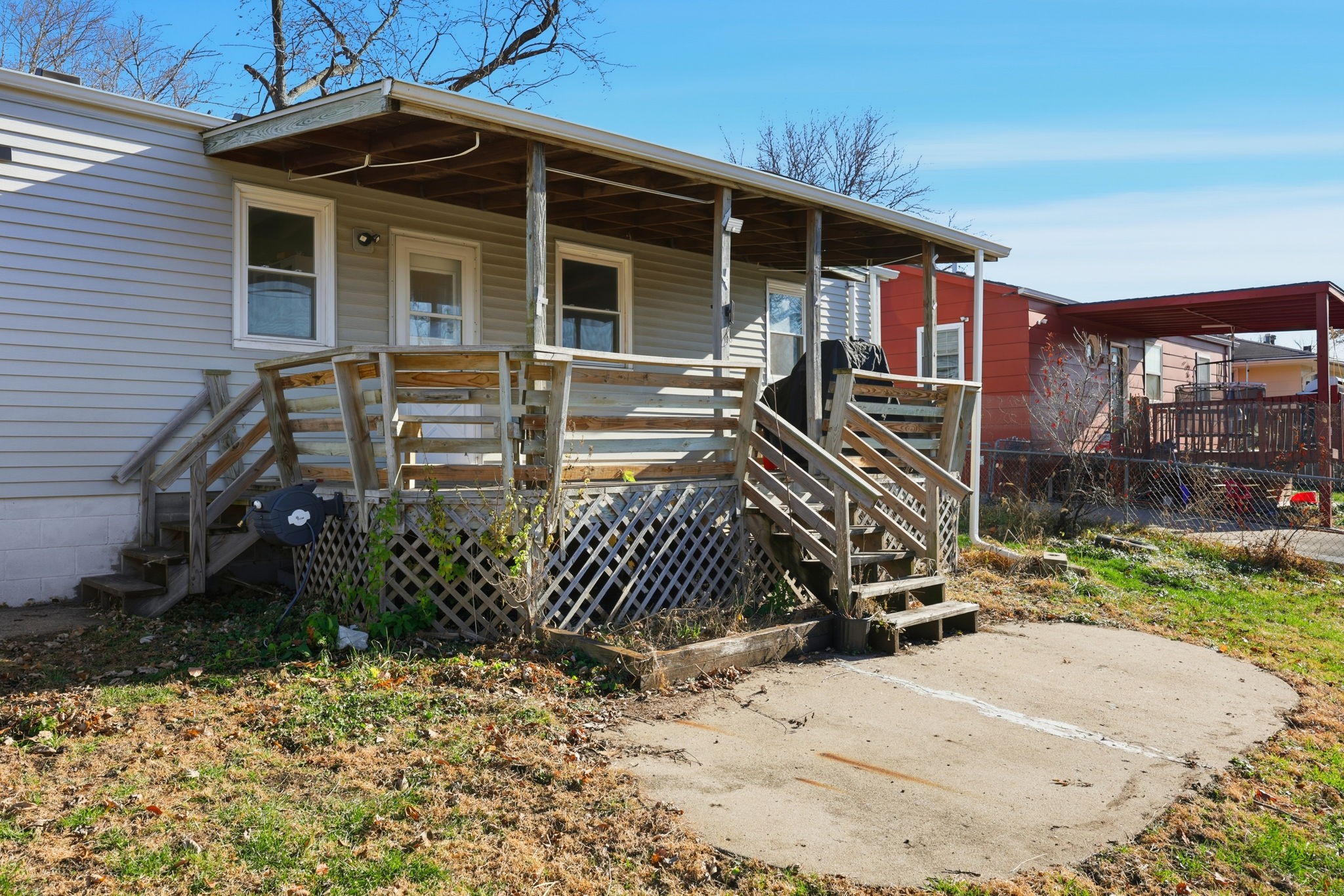 2404 E 37th Court
