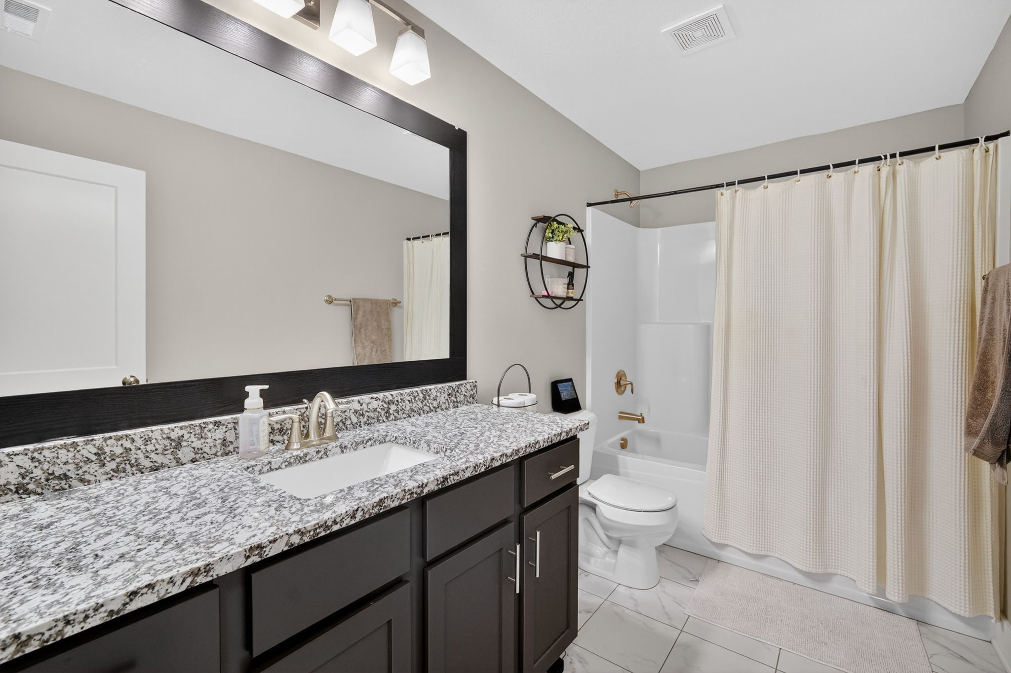 1404 Timberview Drive
