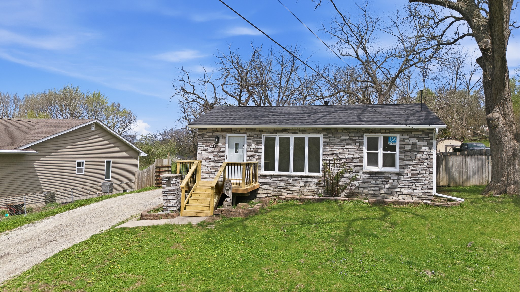 222 E Broad Street