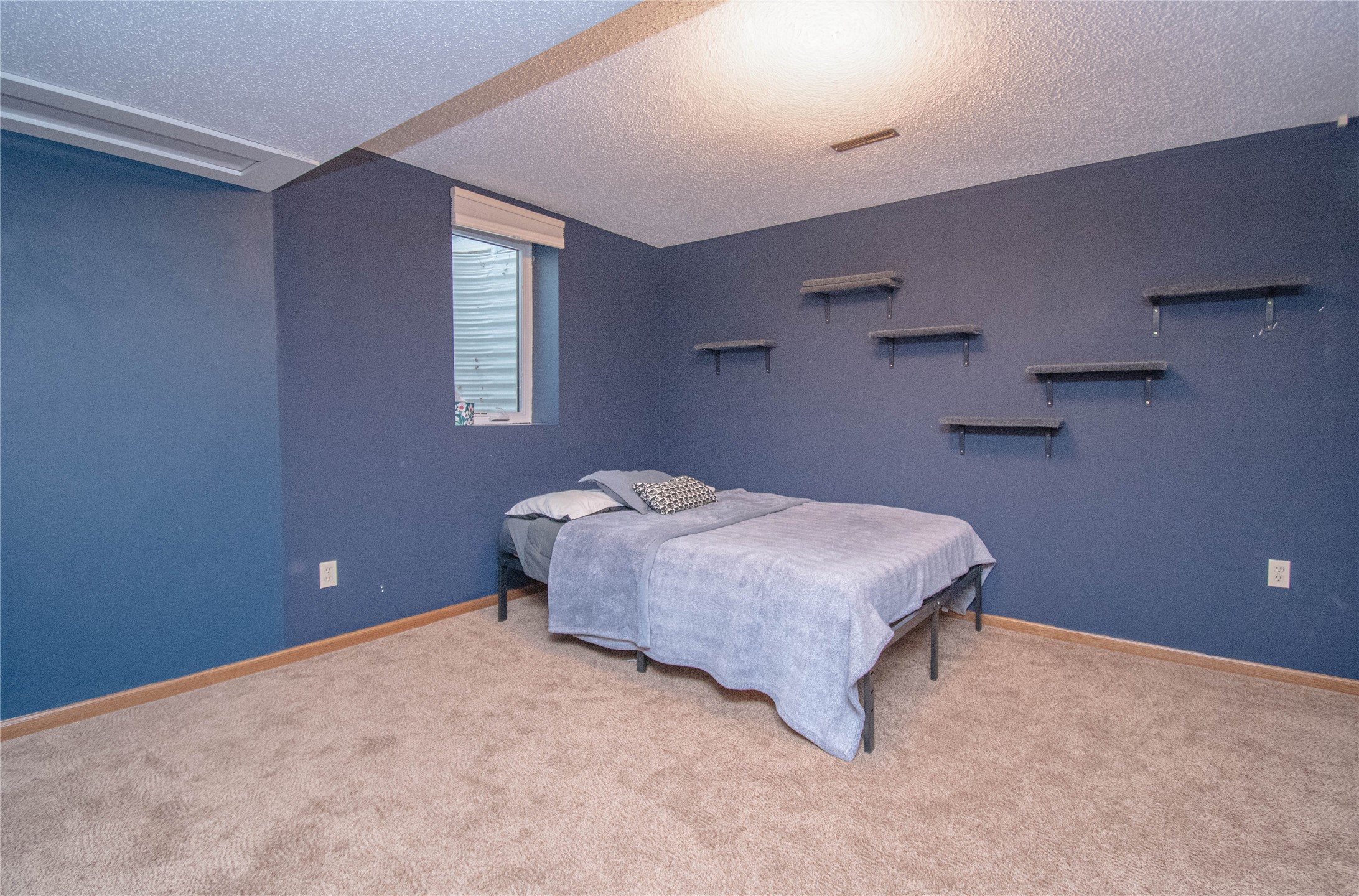 1114 NW Parkridge Drive