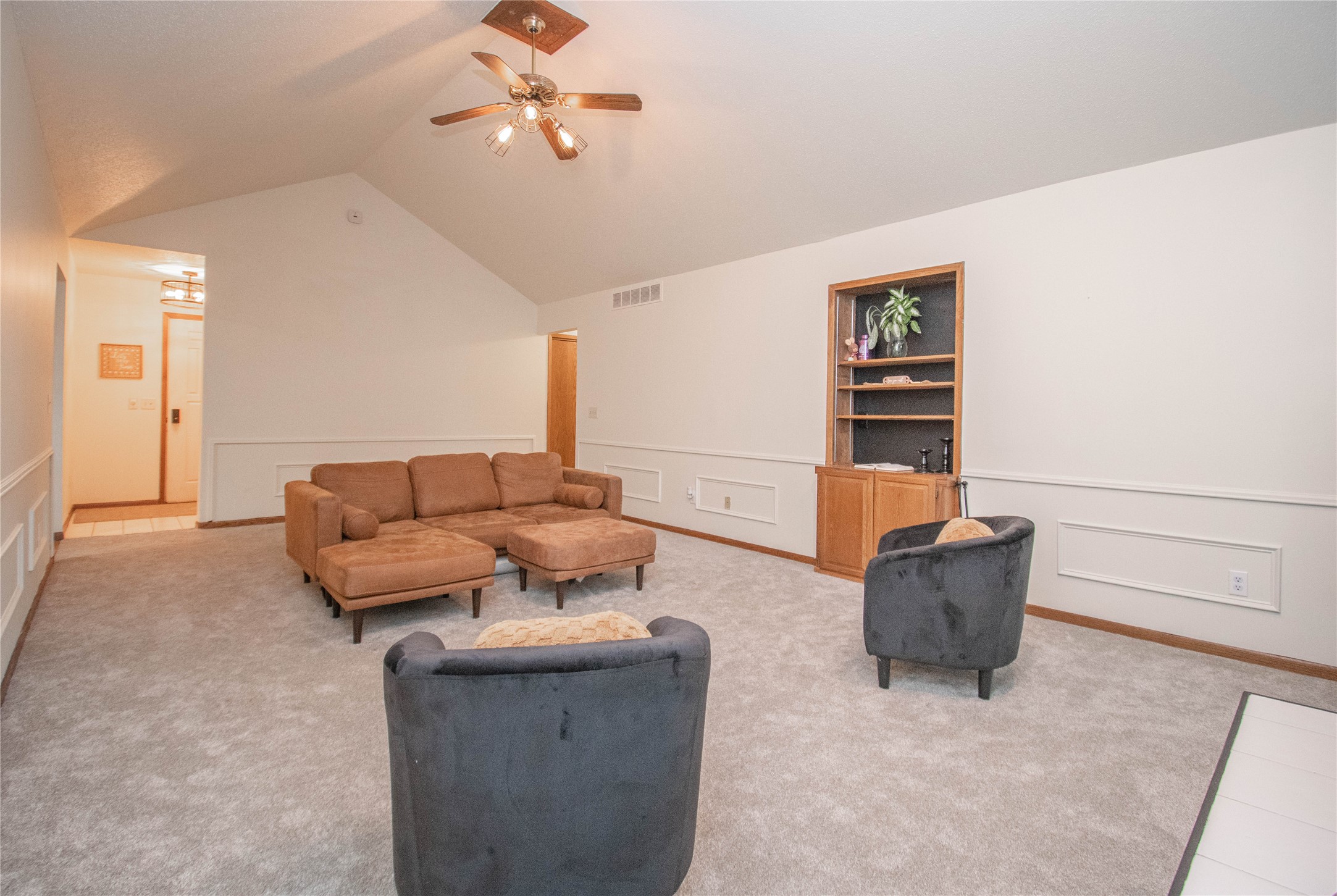 1114 NW Parkridge Drive