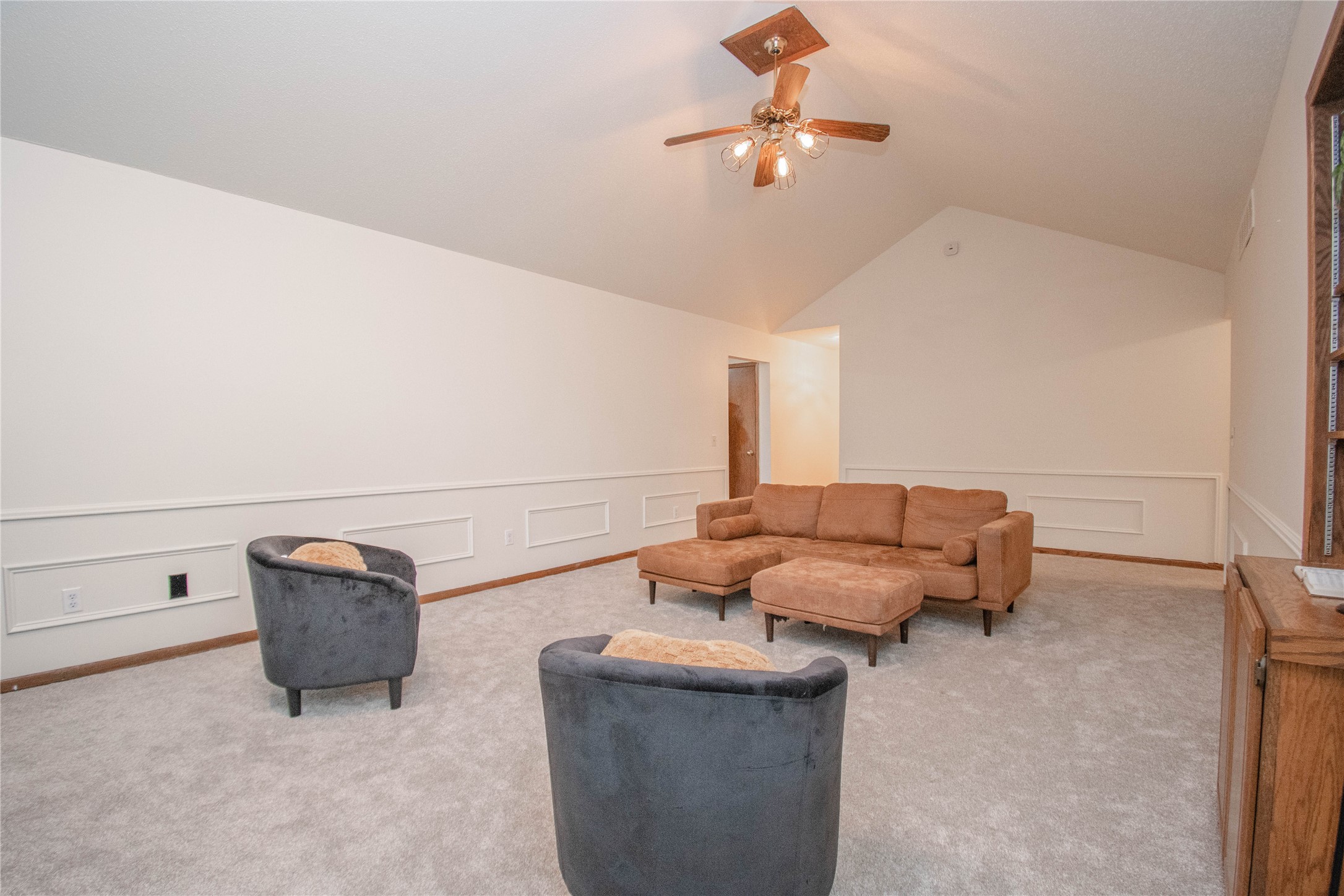 1114 NW Parkridge Drive