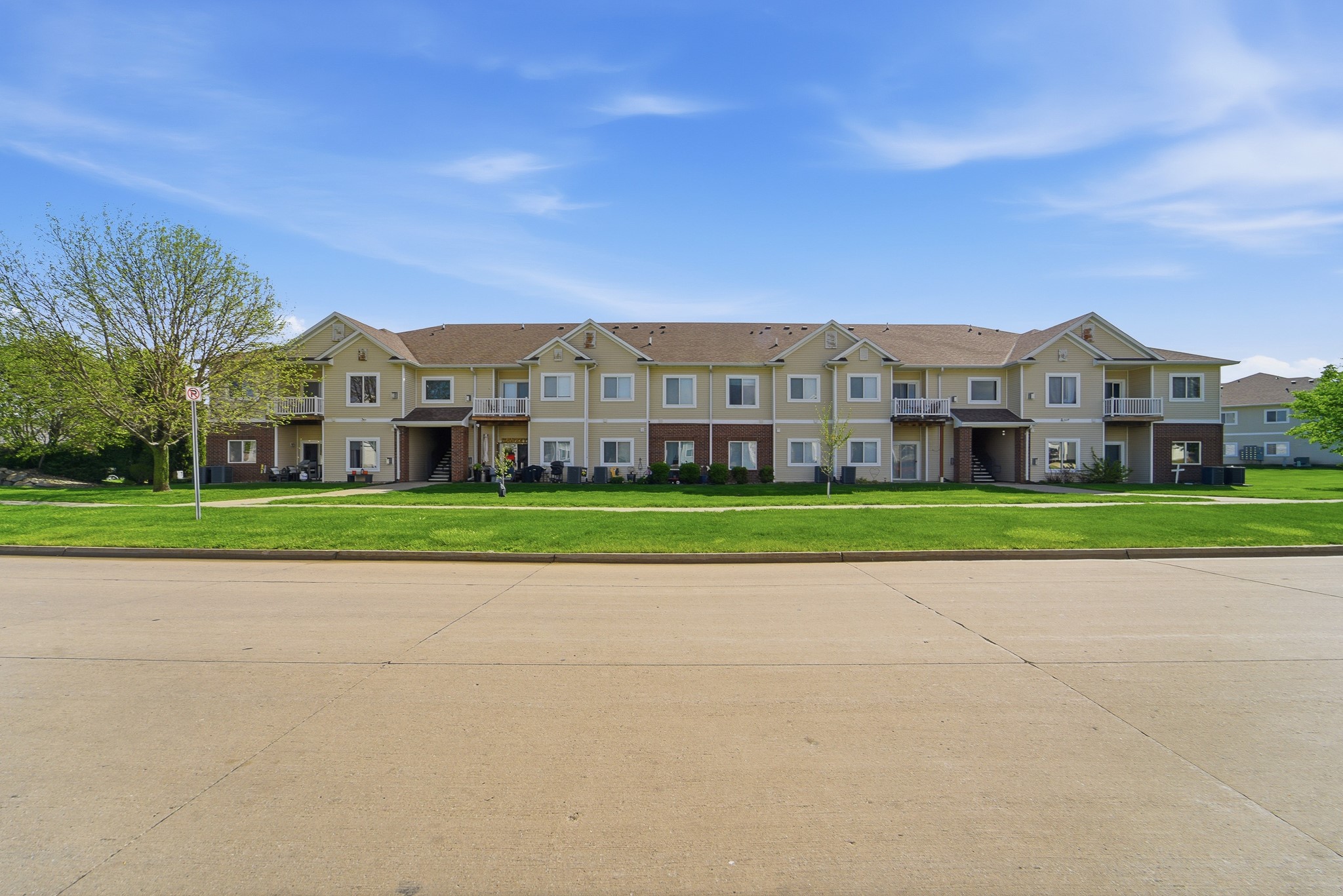 1845 SW White Birch Circle 11