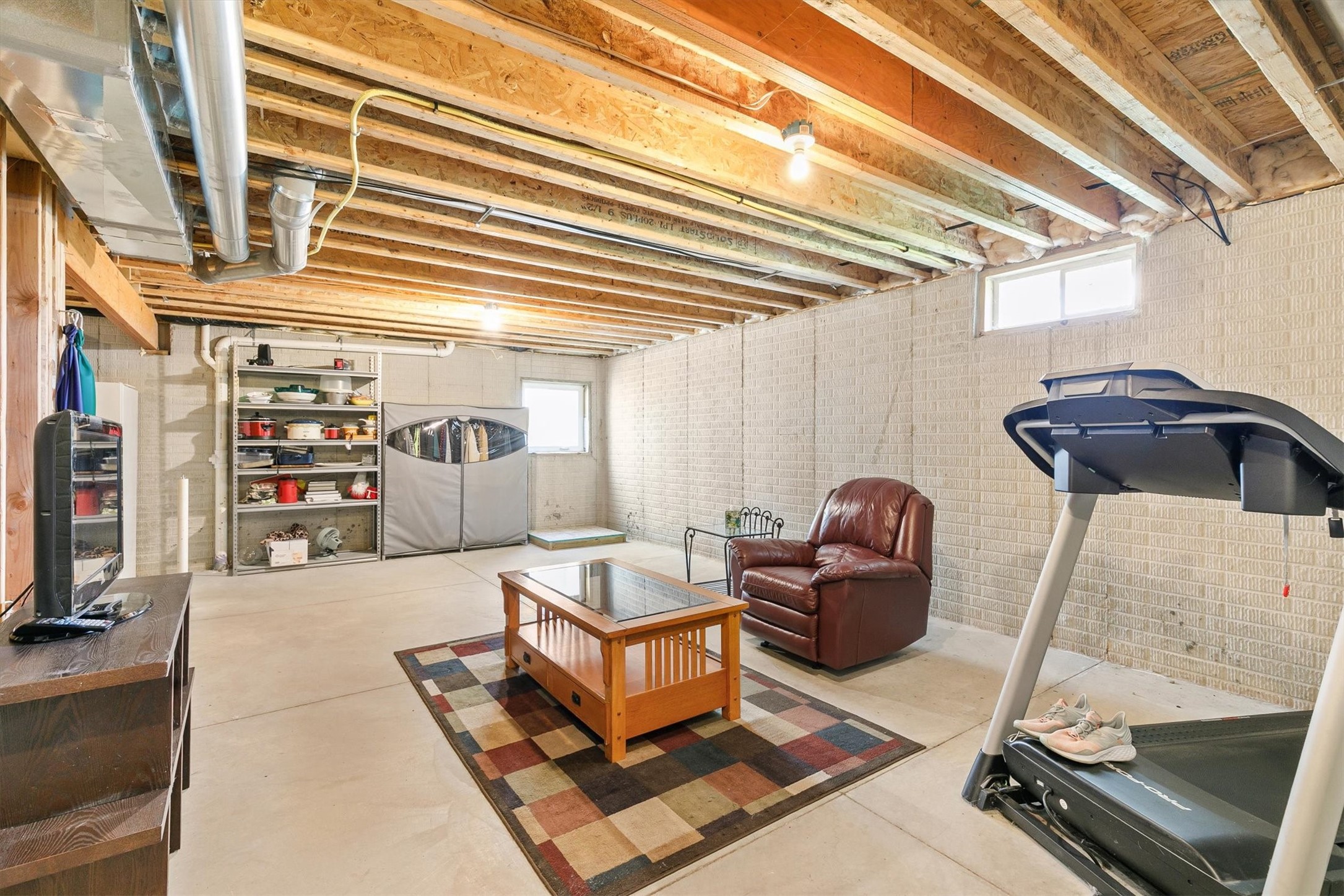 5009 NE Briarwood Drive